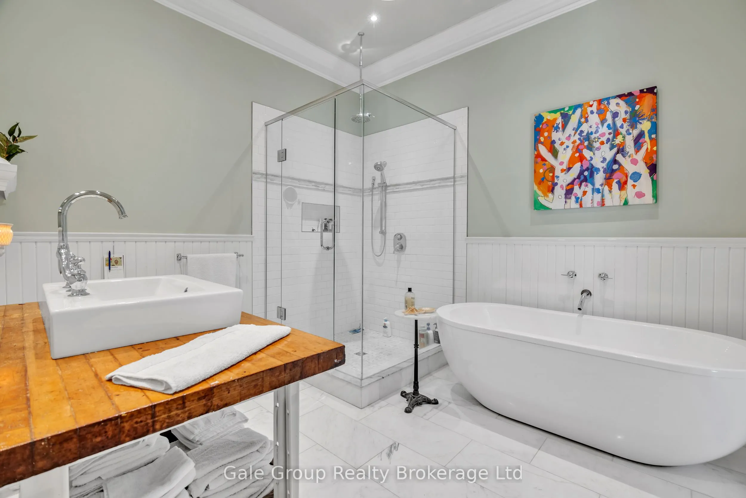 105 Vansittart Avenue