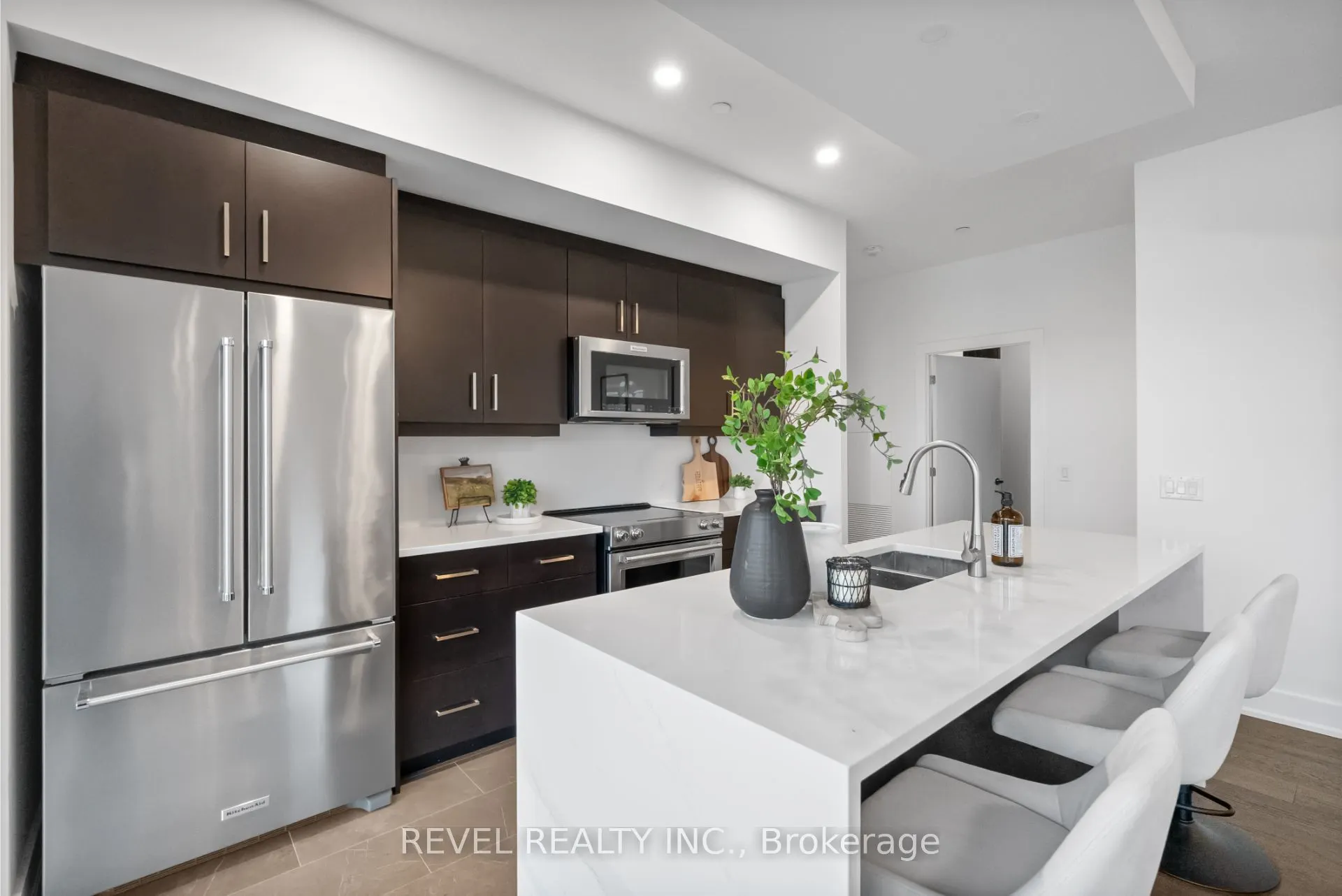 1880 Gordon Street #1304