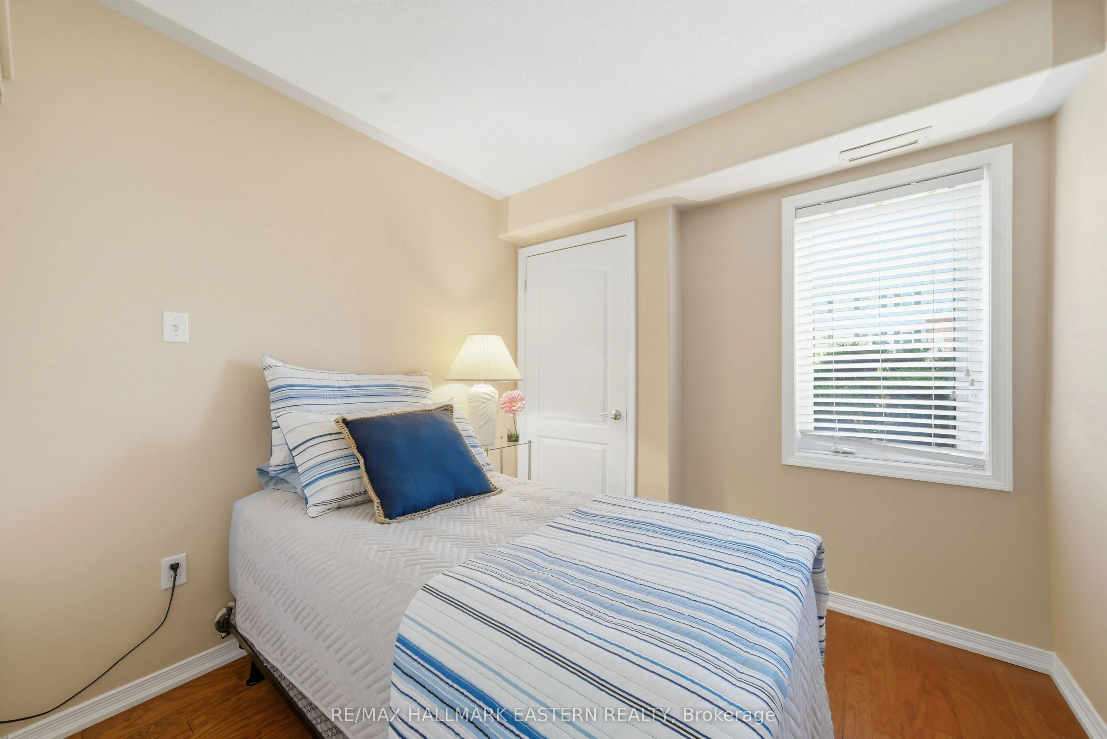 300 Spillsbury Drive #101