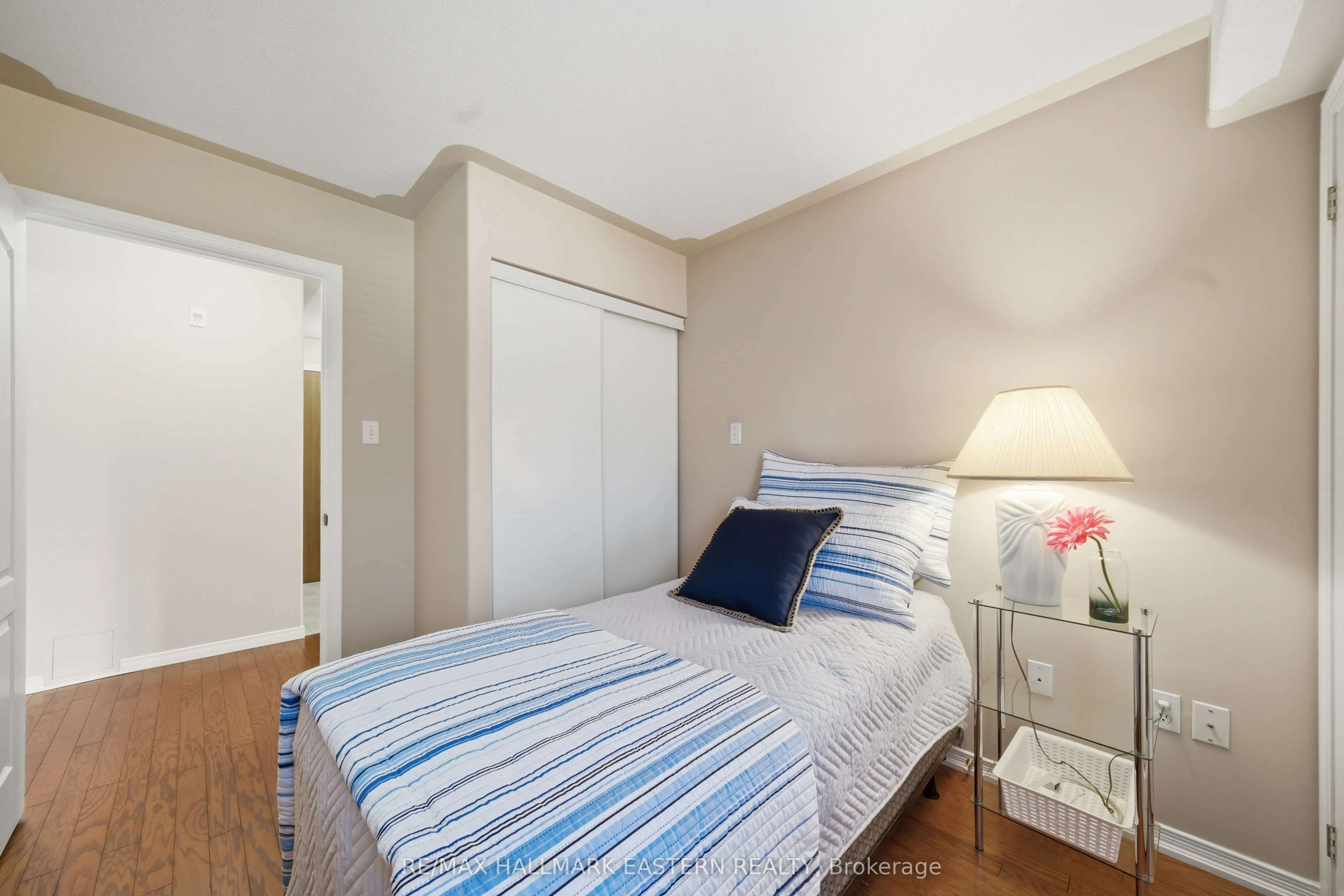 300 Spillsbury Drive #101