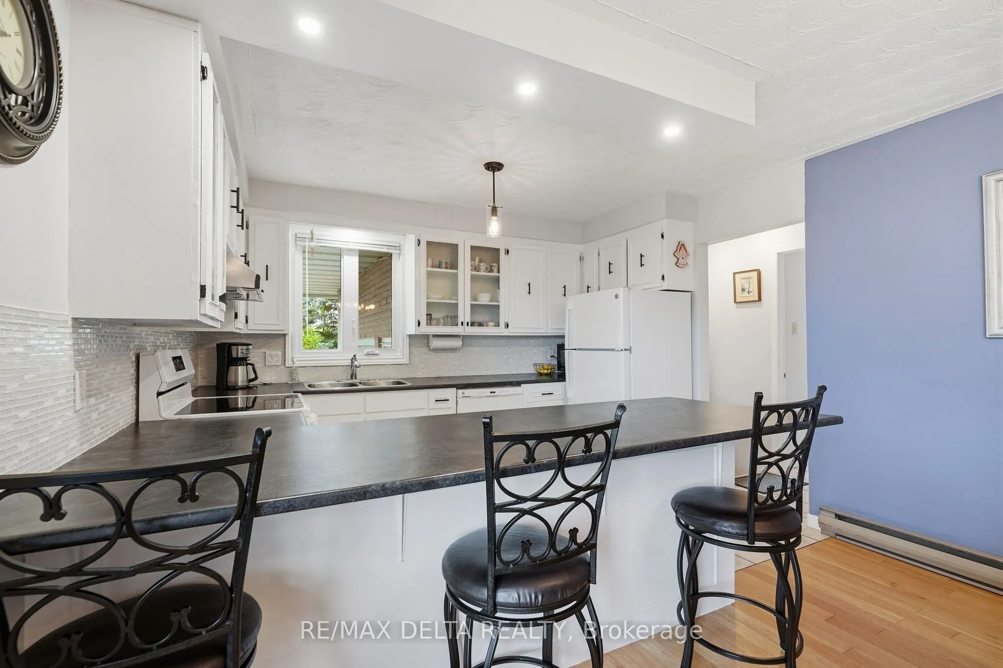 6 Place Madeleine Street