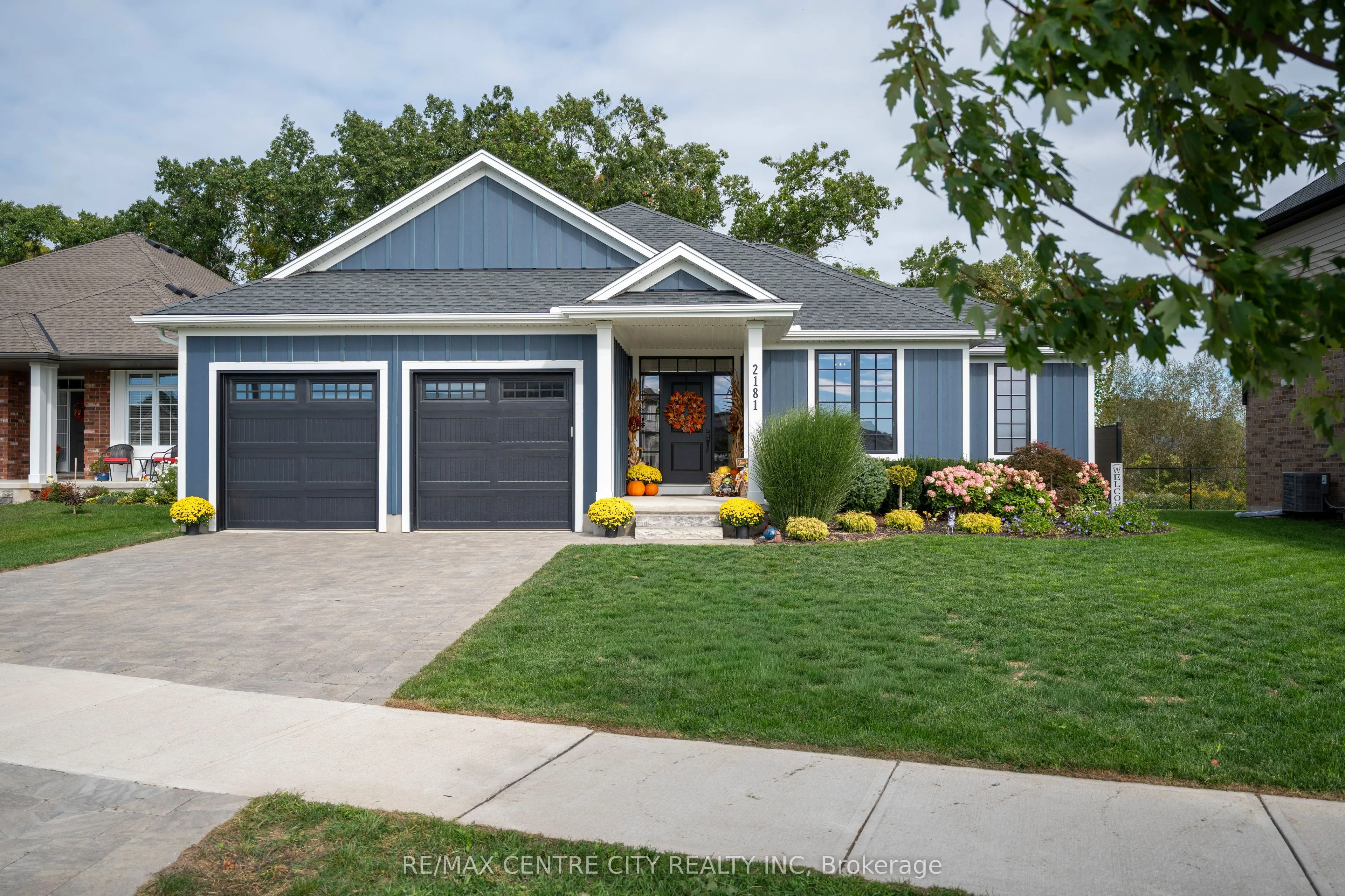 2181 Lockwood Crescent