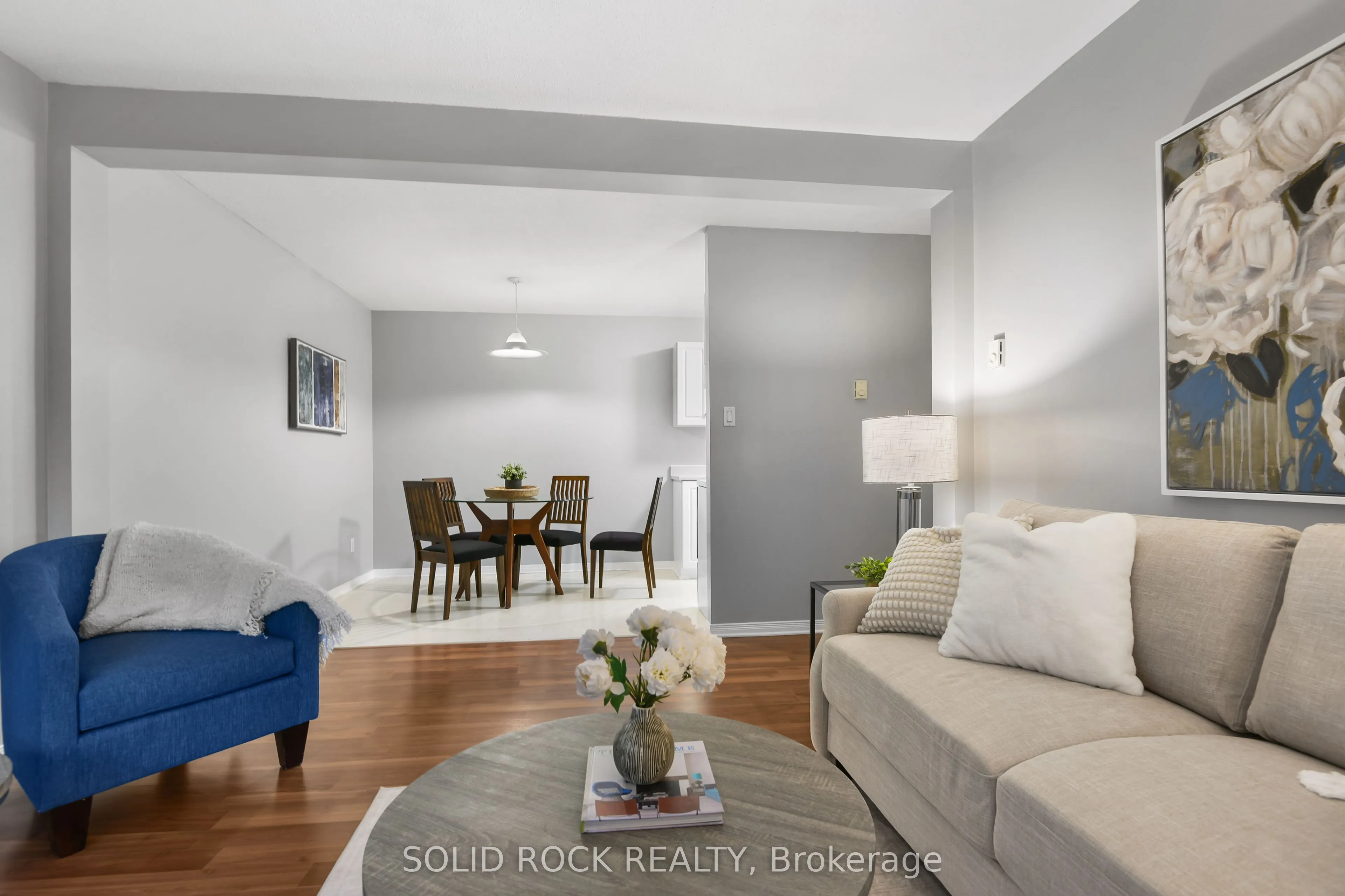 190 Elgin Street W #207