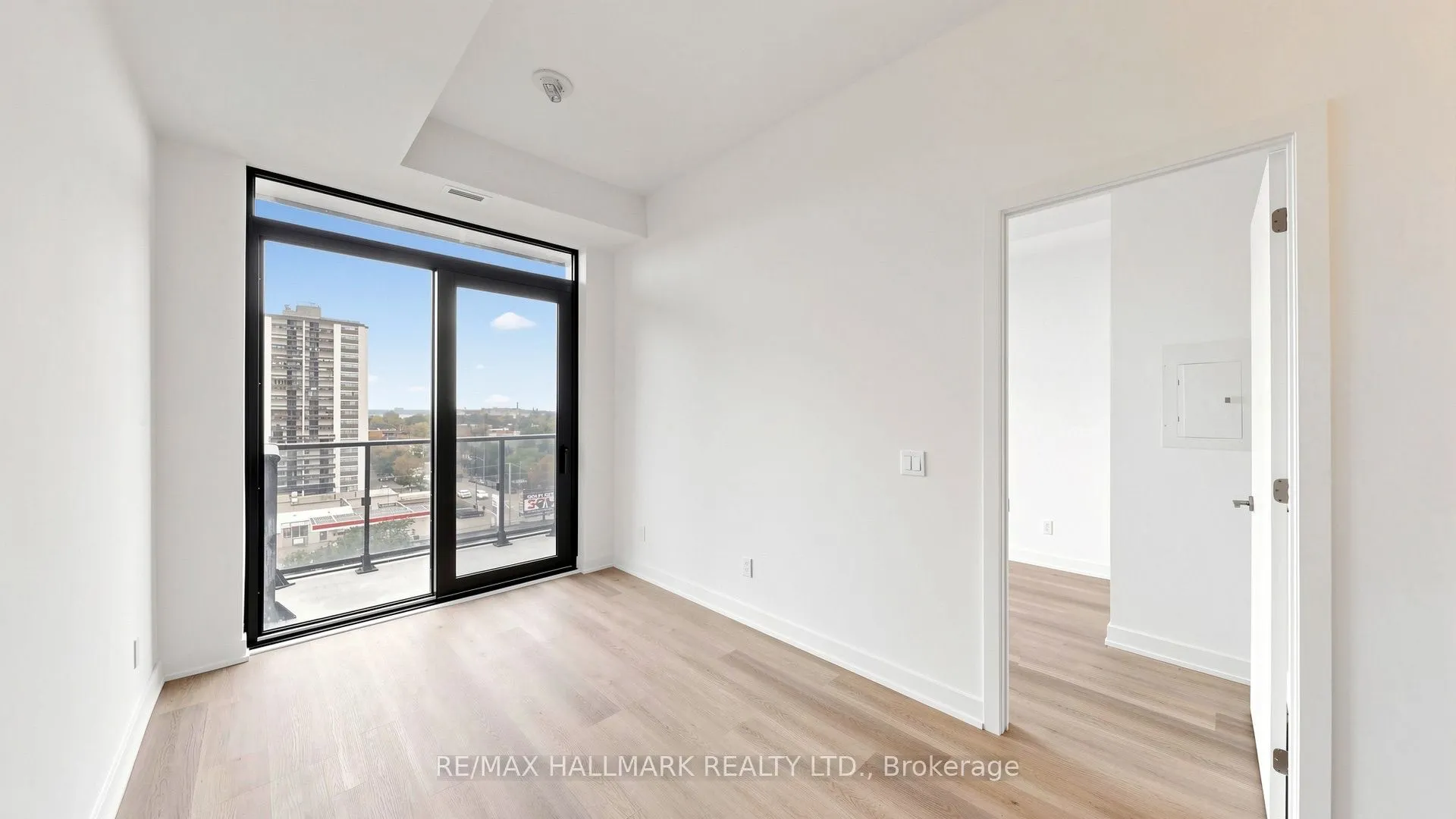 101 John Street N #719