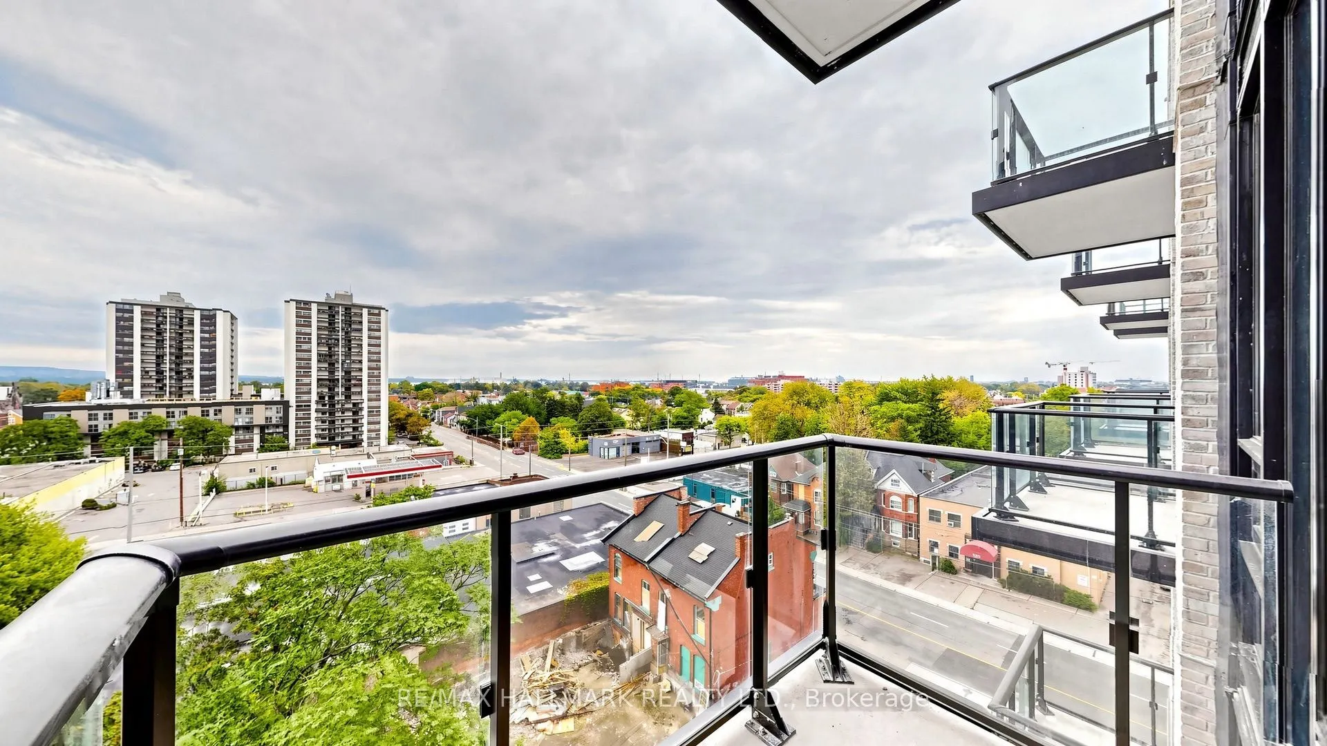 101 John Street N #719