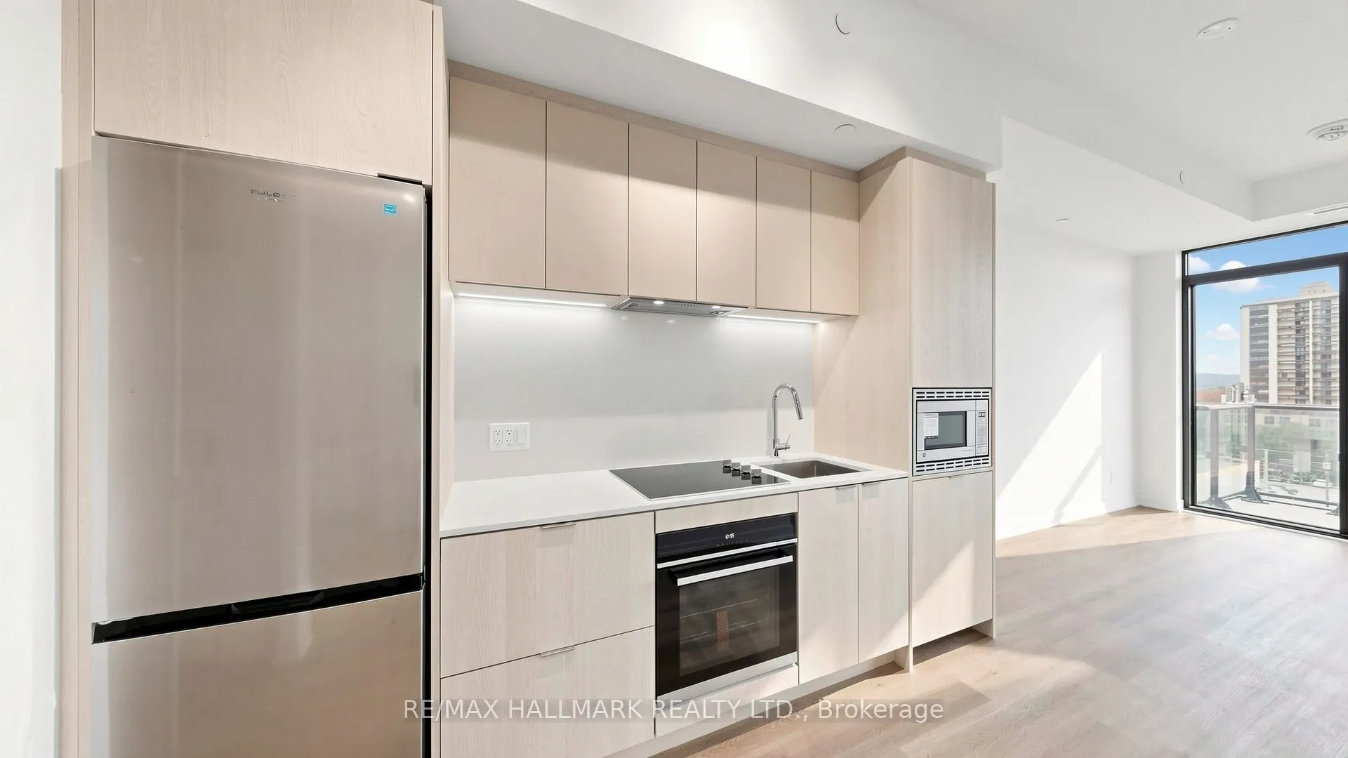 101 John Street N #719