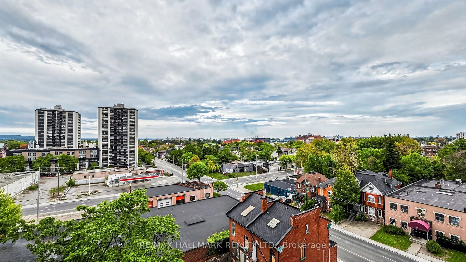 101 John Street N #719