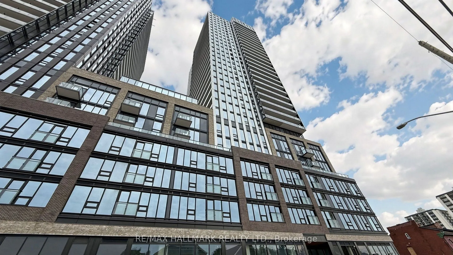 101 John Street N #719