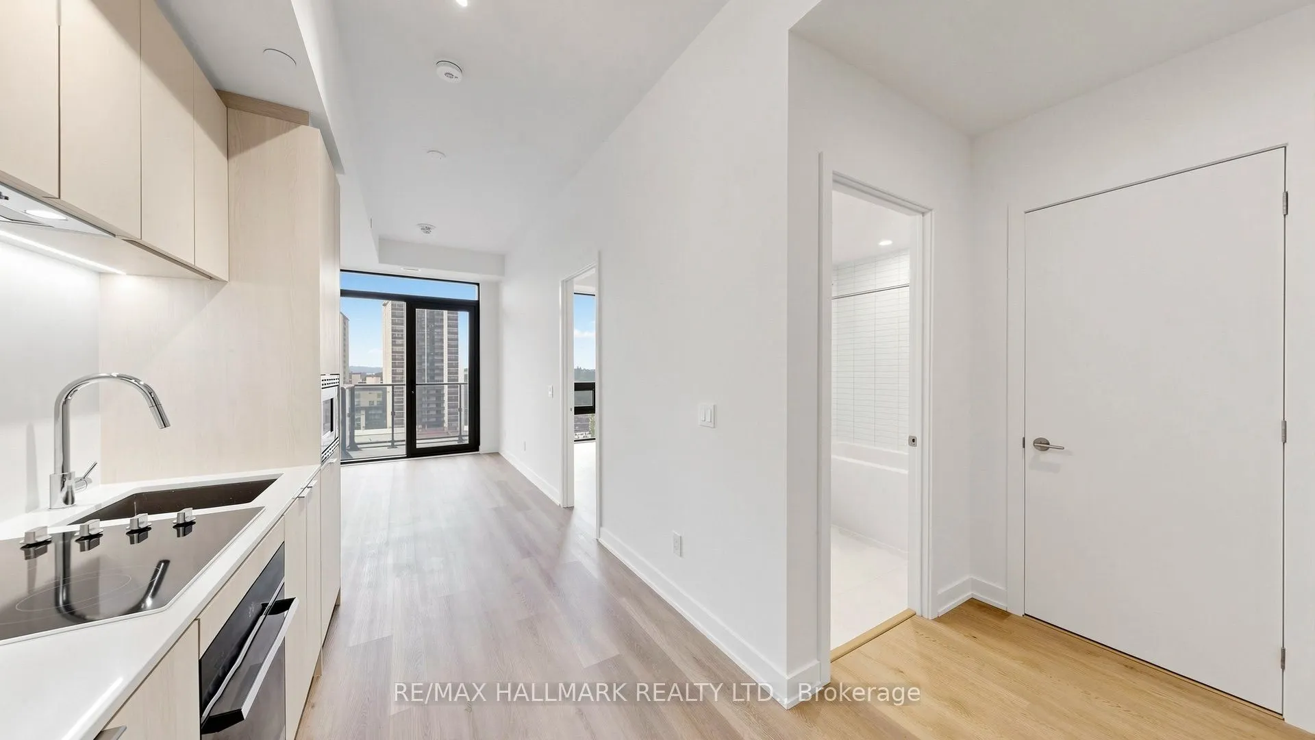 101 John Street N #719