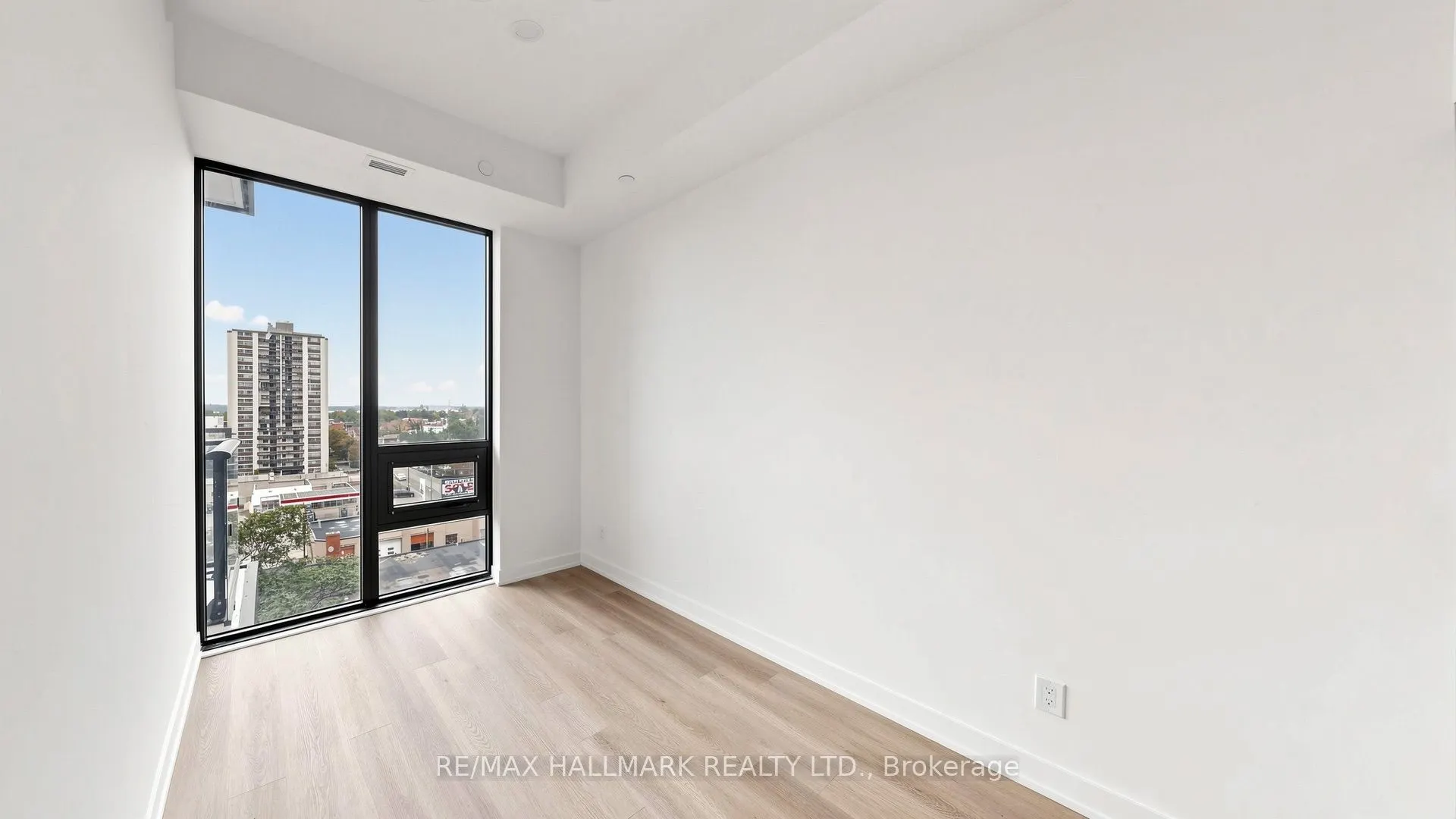 101 John Street N #719