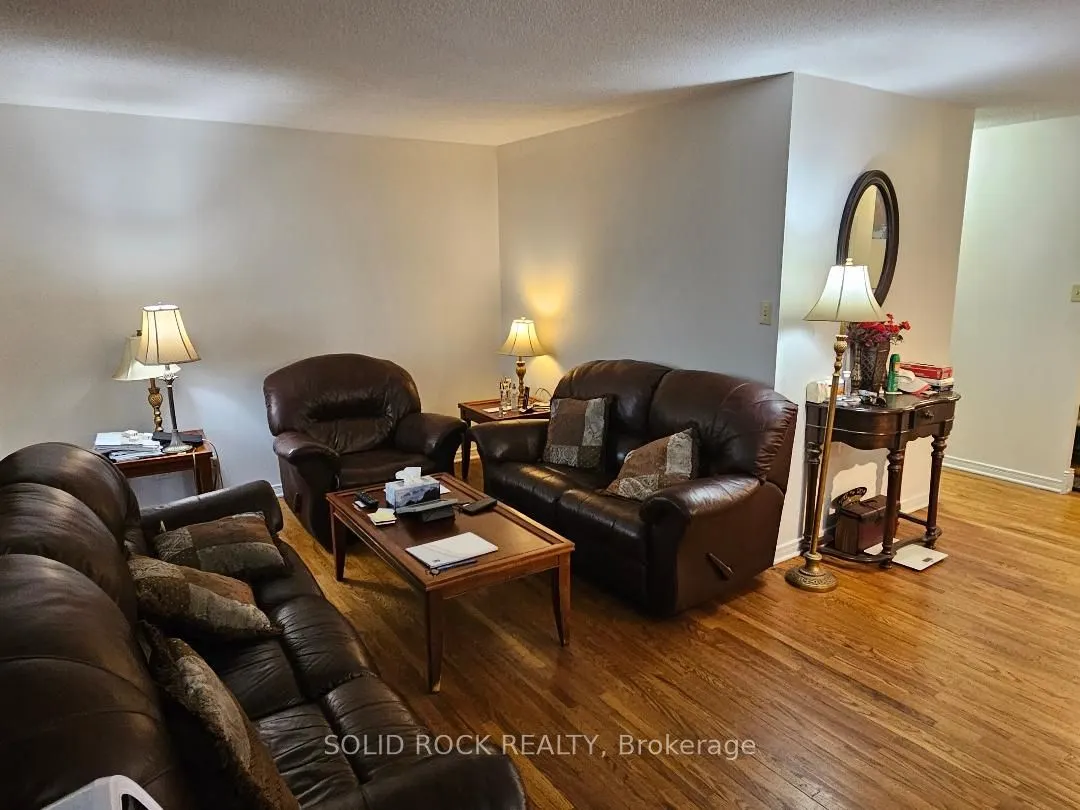 2000 Jasmine Crescent #304