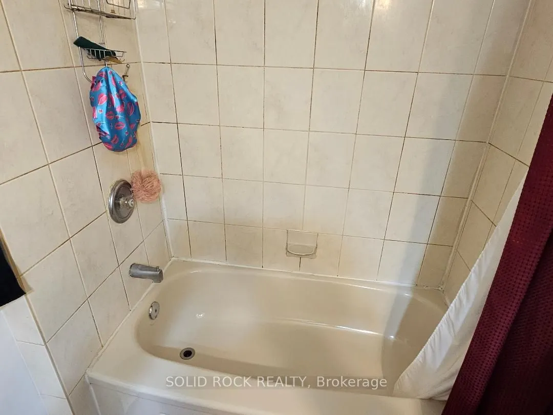 2000 Jasmine Crescent #304