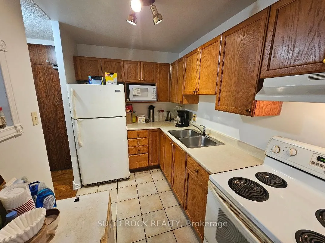 2000 Jasmine Crescent #304
