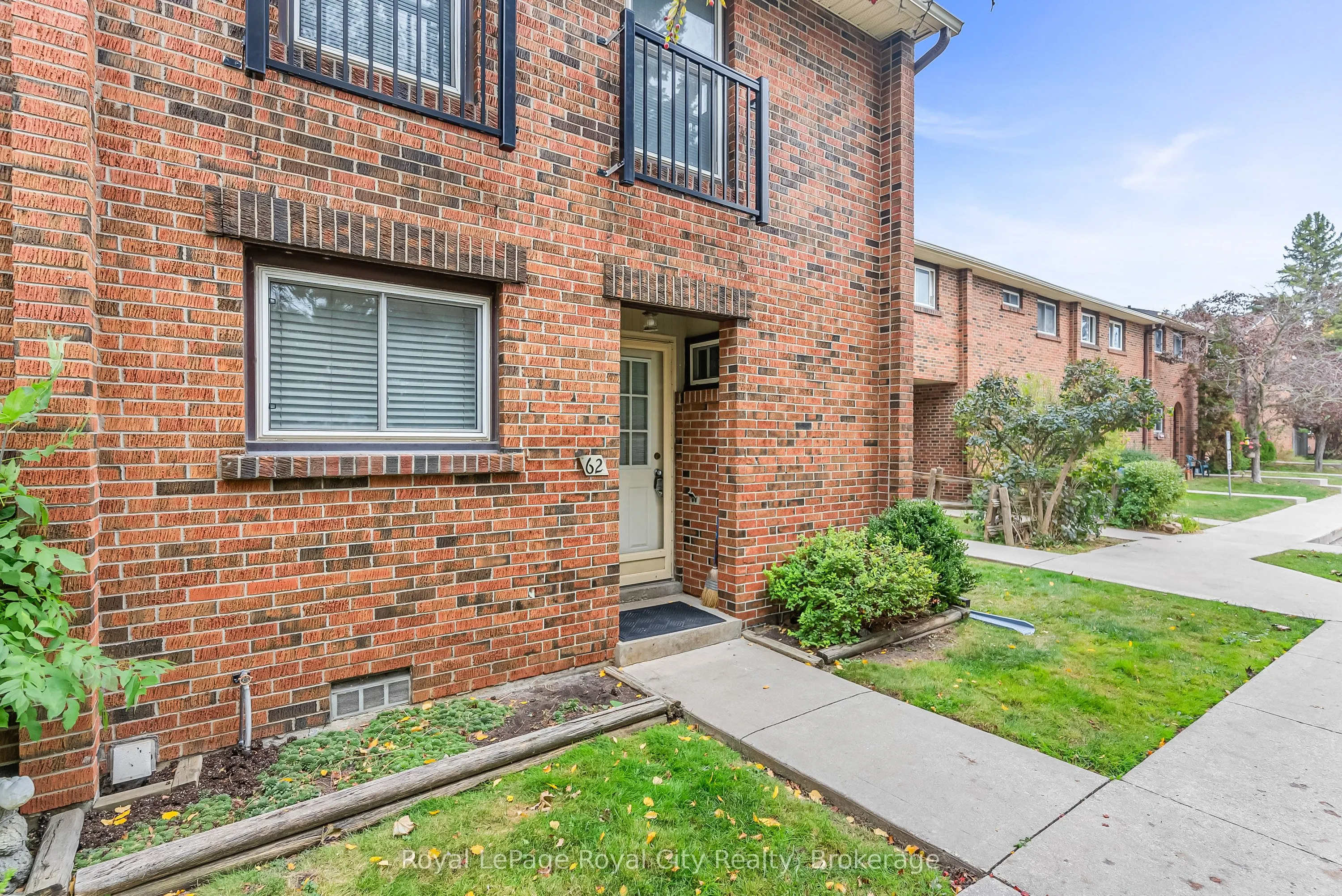 201 Silvercreek Parkway N #62