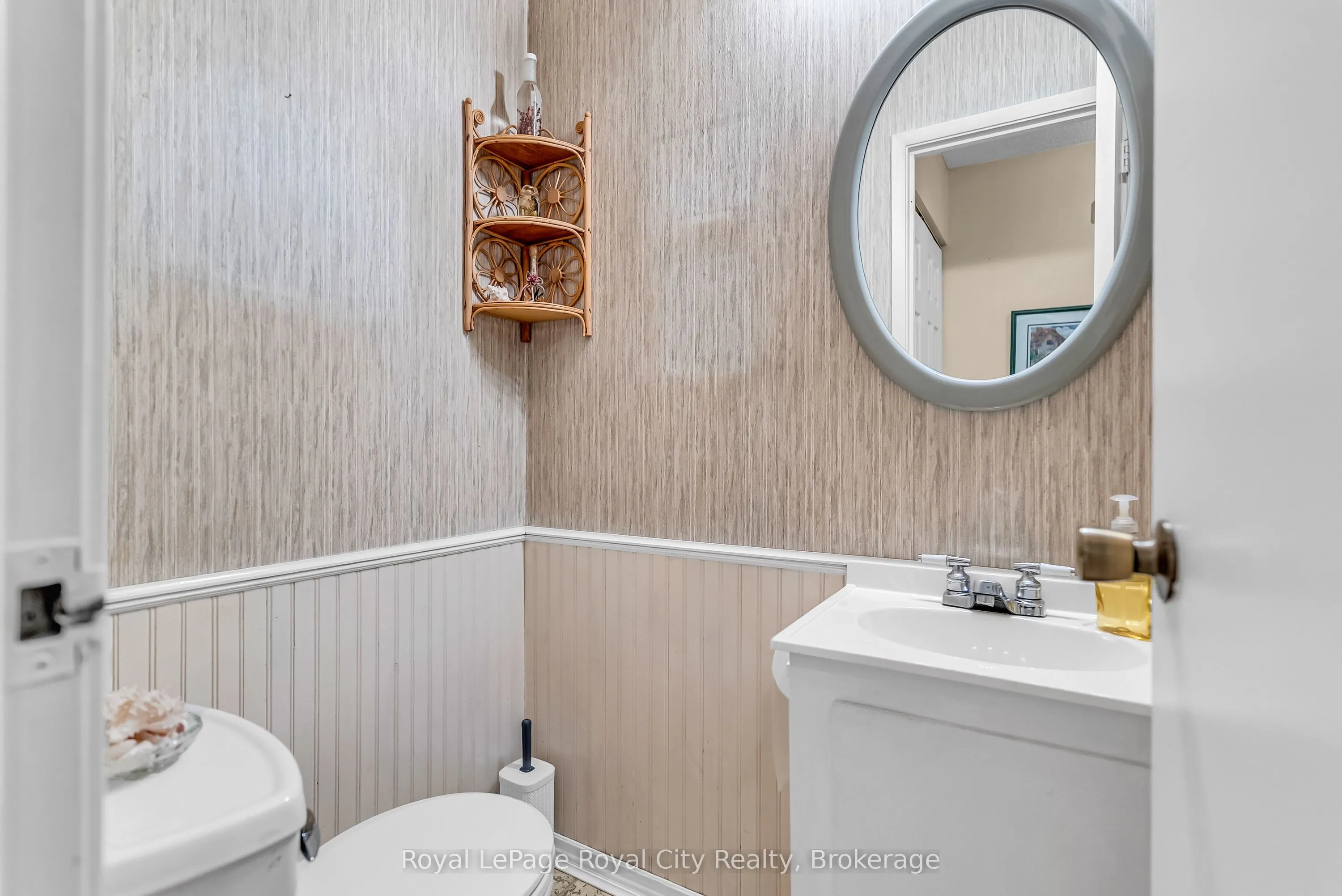 201 Silvercreek Parkway N #62