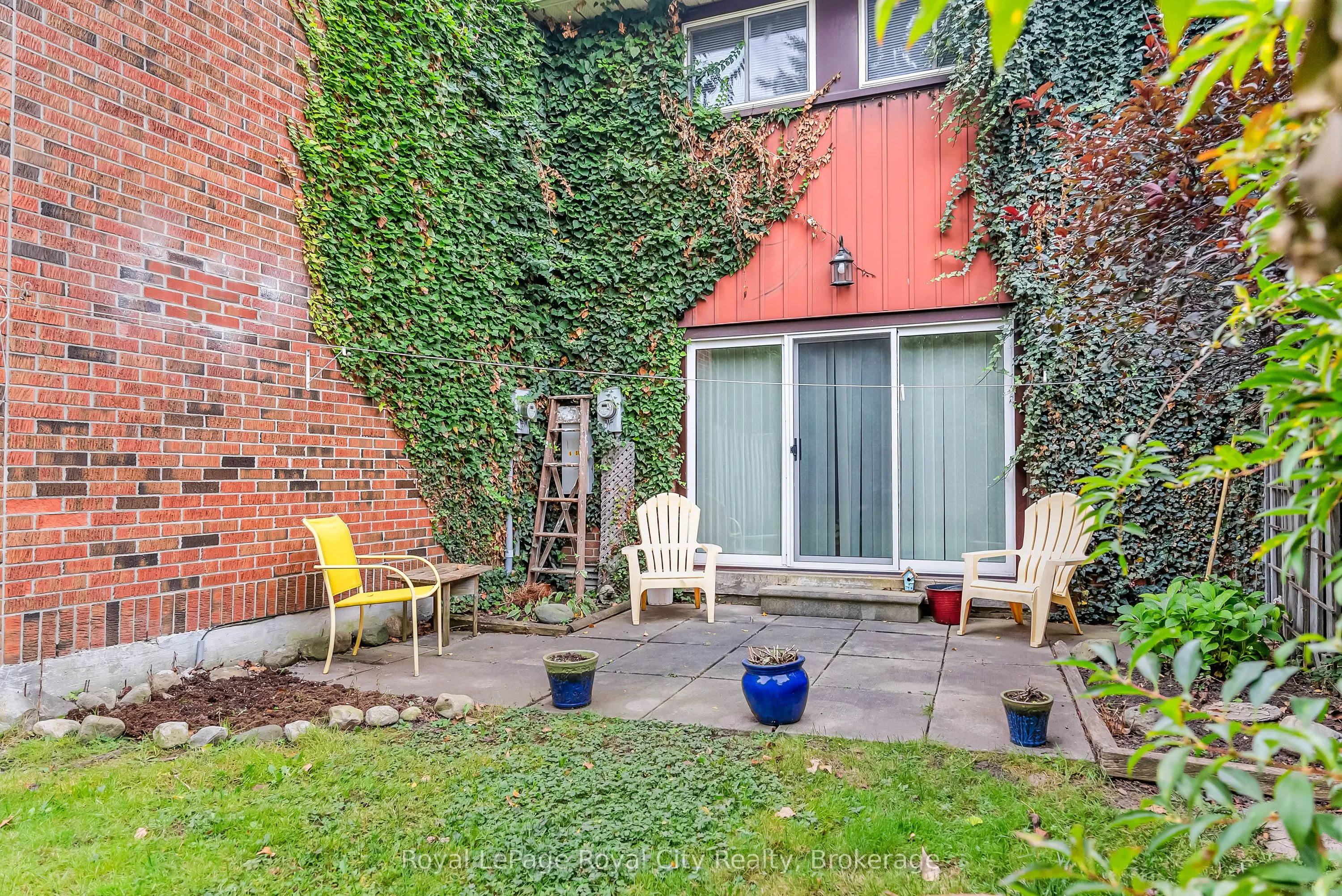 201 Silvercreek Parkway N #62