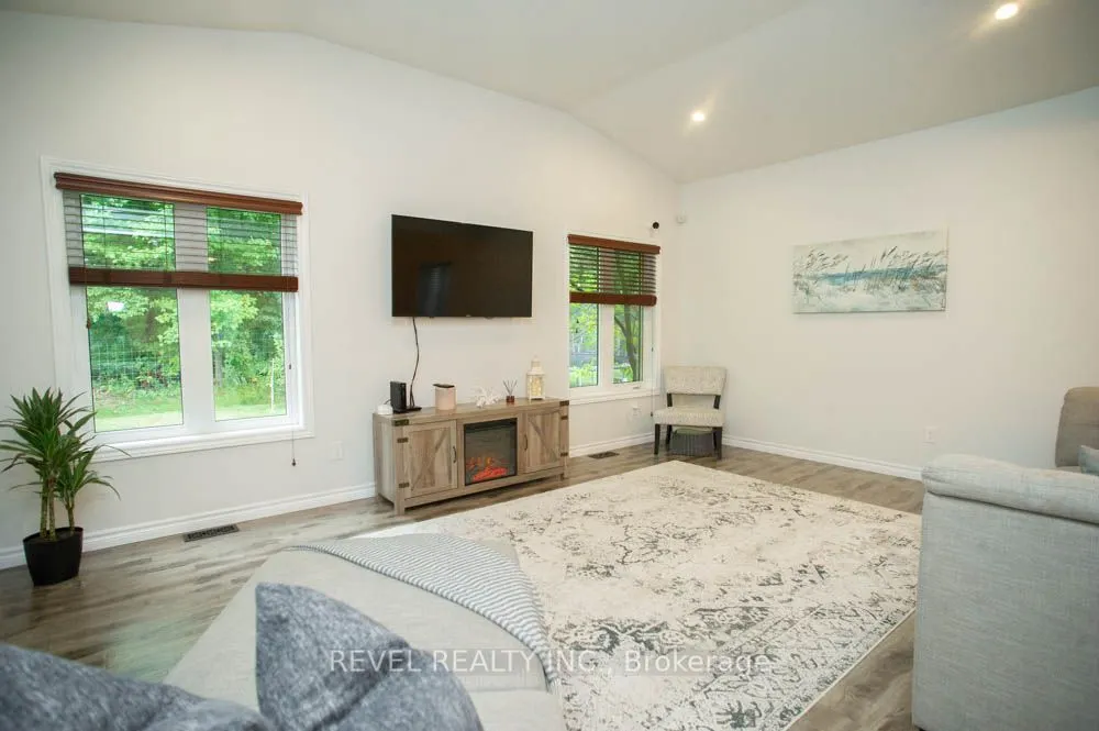 217 Woodway Trail