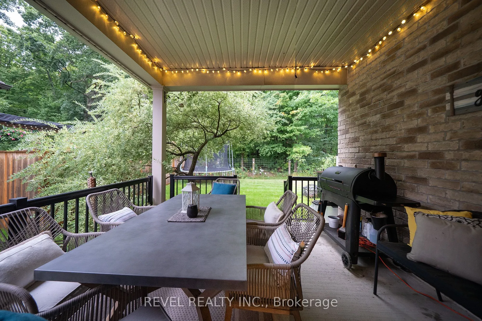 217 Woodway Trail