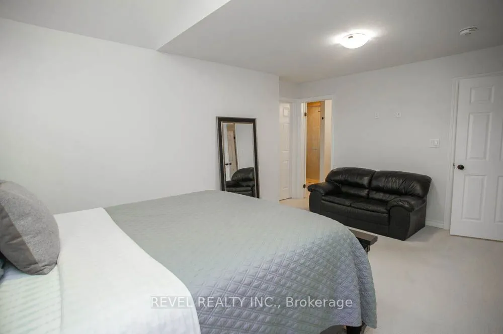 217 Woodway Trail