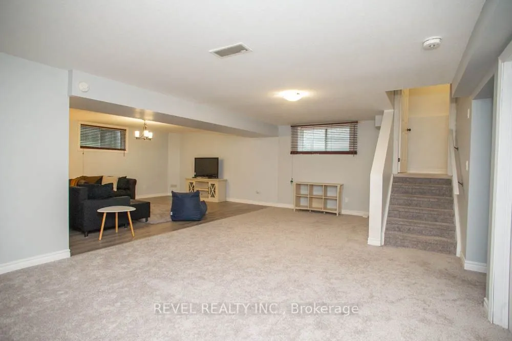 217 Woodway Trail