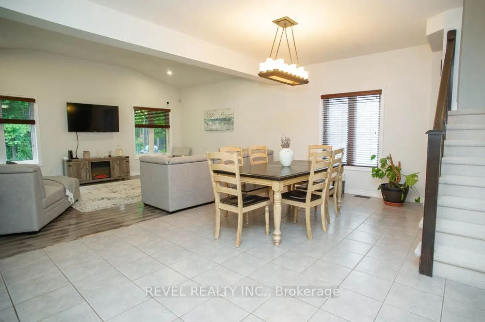 217 Woodway Trail