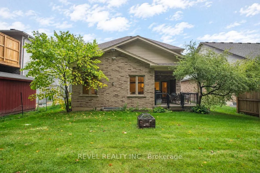 217 Woodway Trail