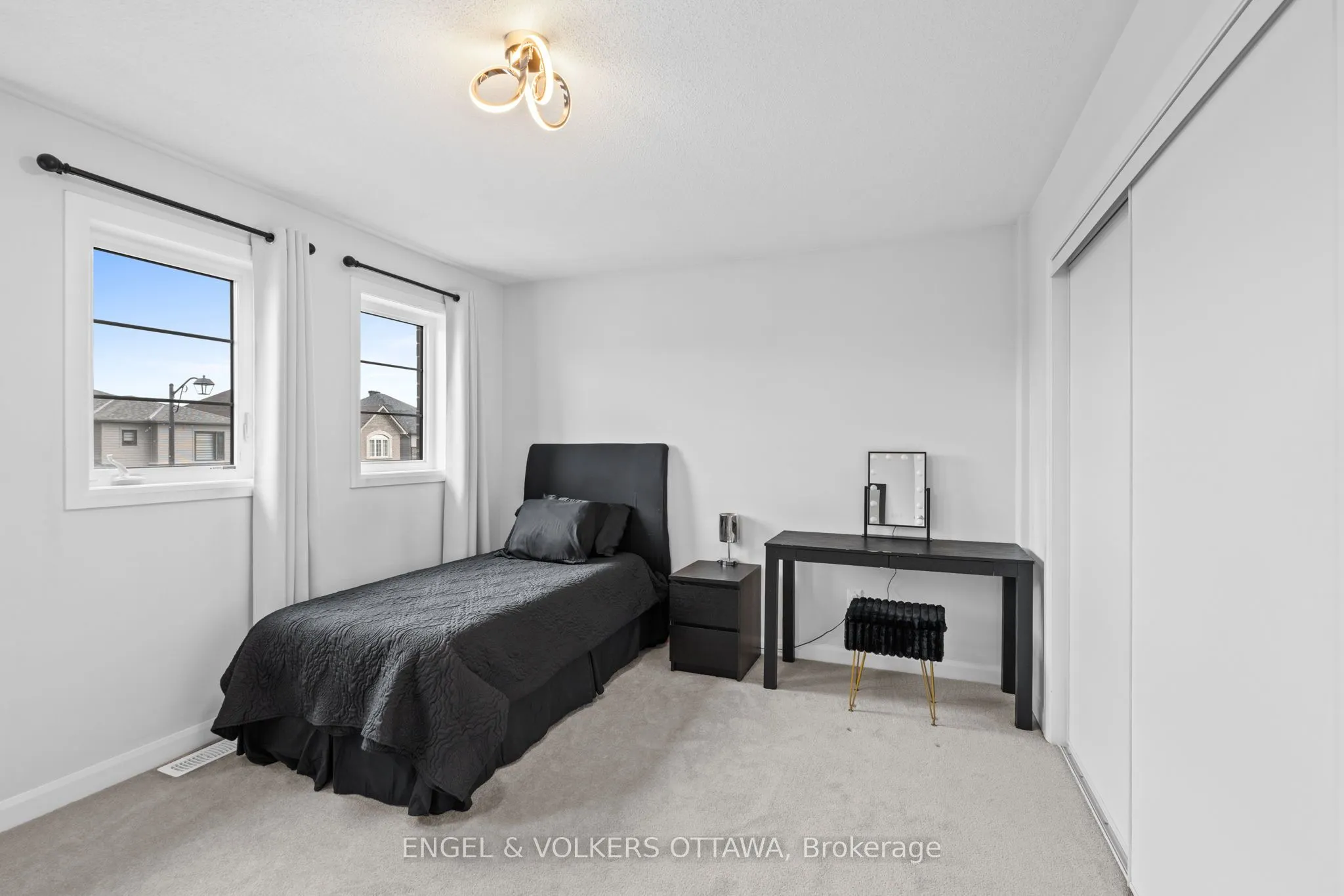 195 Alex Polowin Avenue