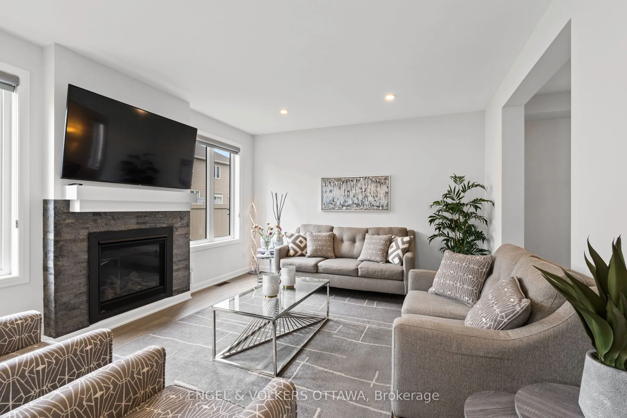 195 Alex Polowin Avenue