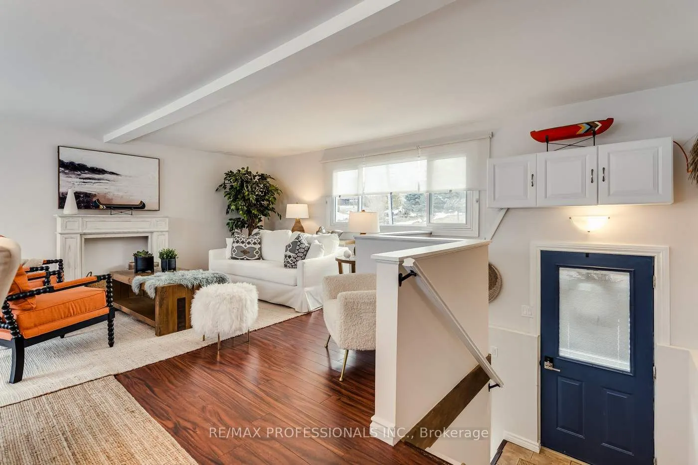 22 Lawrence Street N