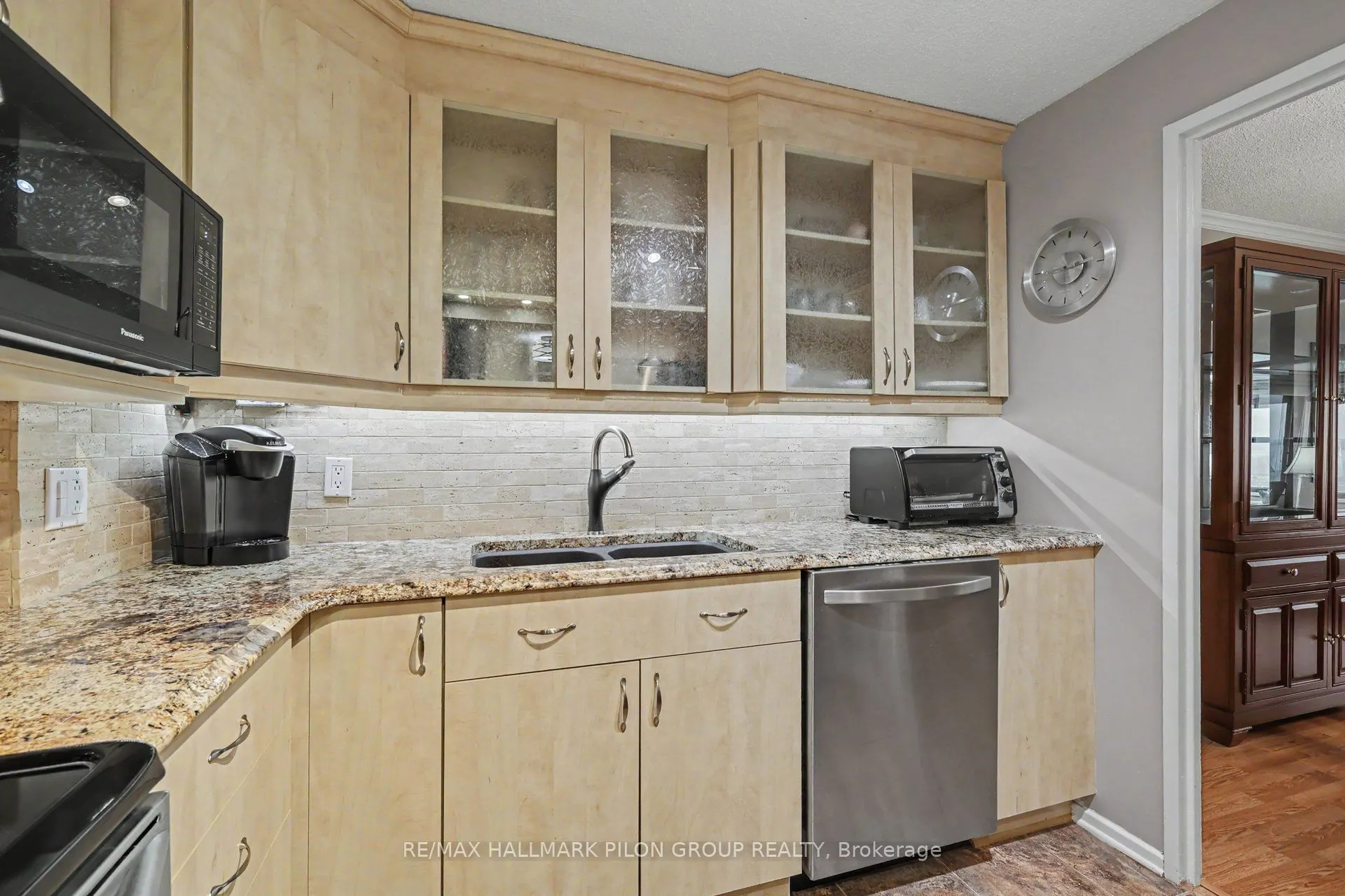 415 Greenview Avenue #1305