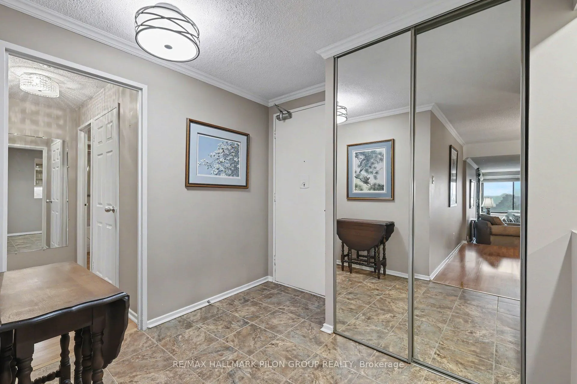 415 Greenview Avenue #1305
