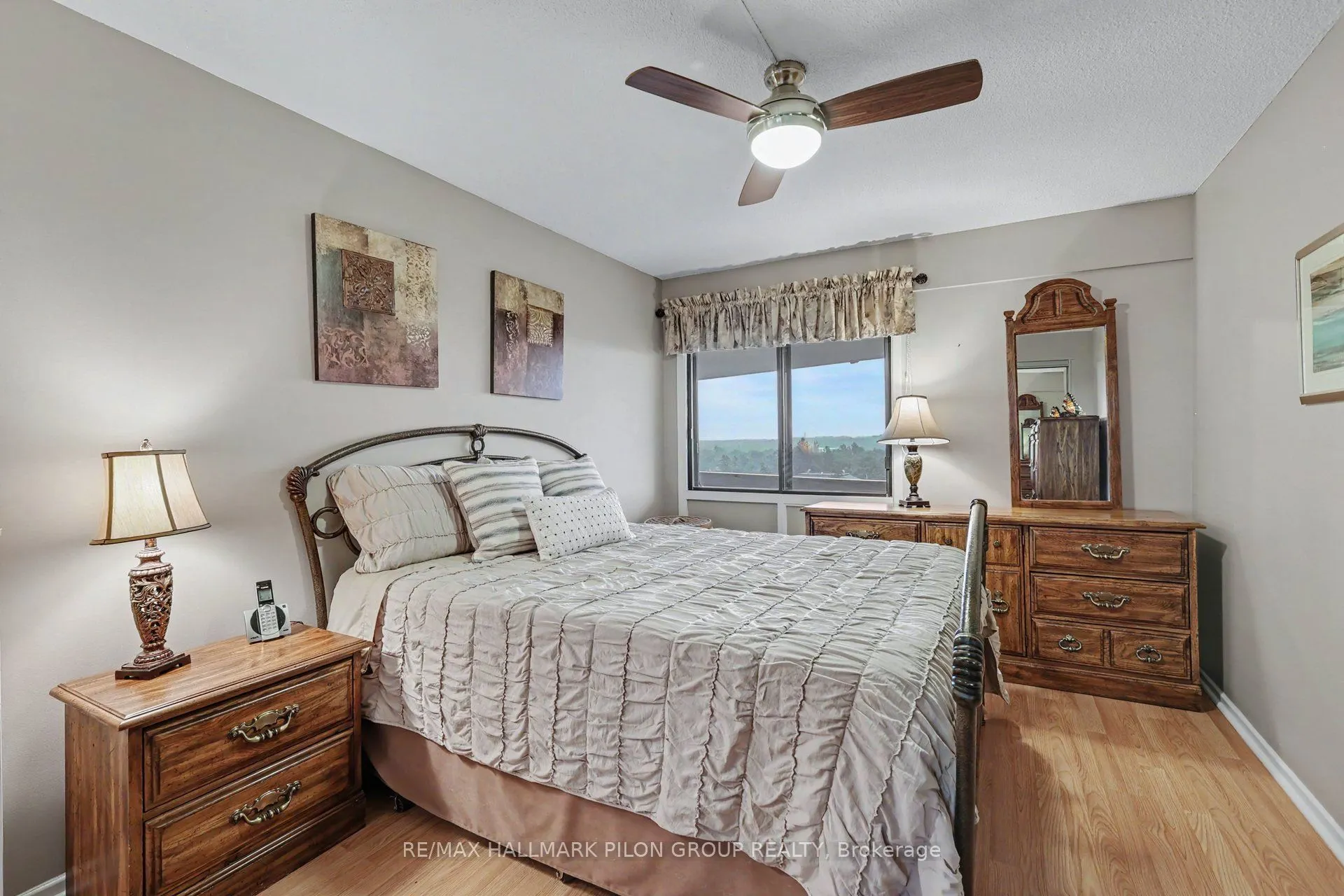 415 Greenview Avenue #1305