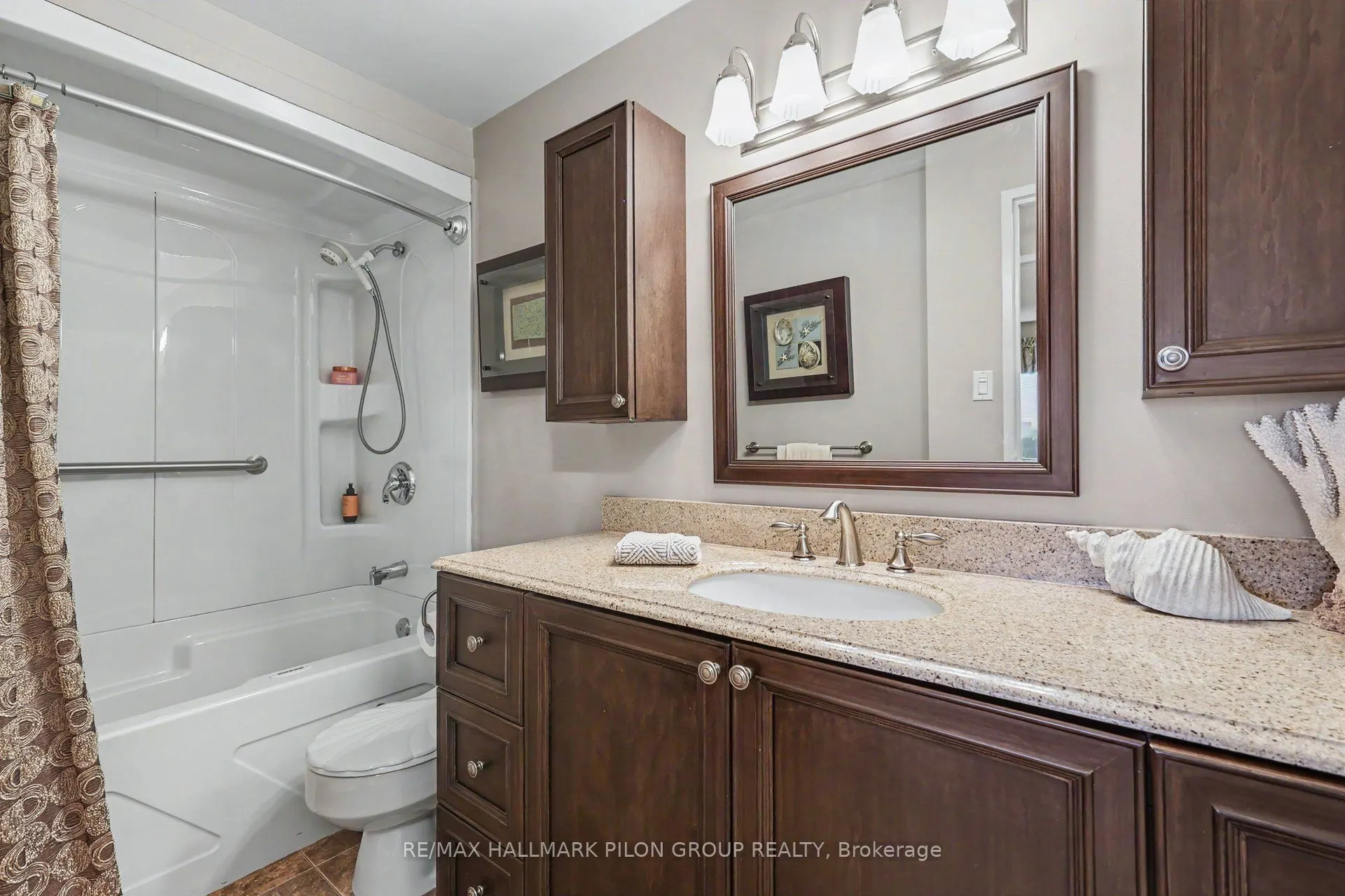 415 Greenview Avenue #1305