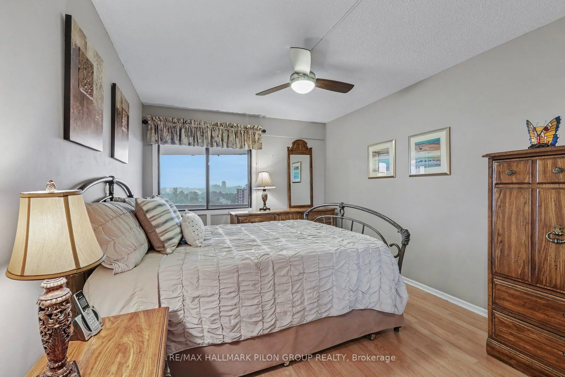 415 Greenview Avenue #1305