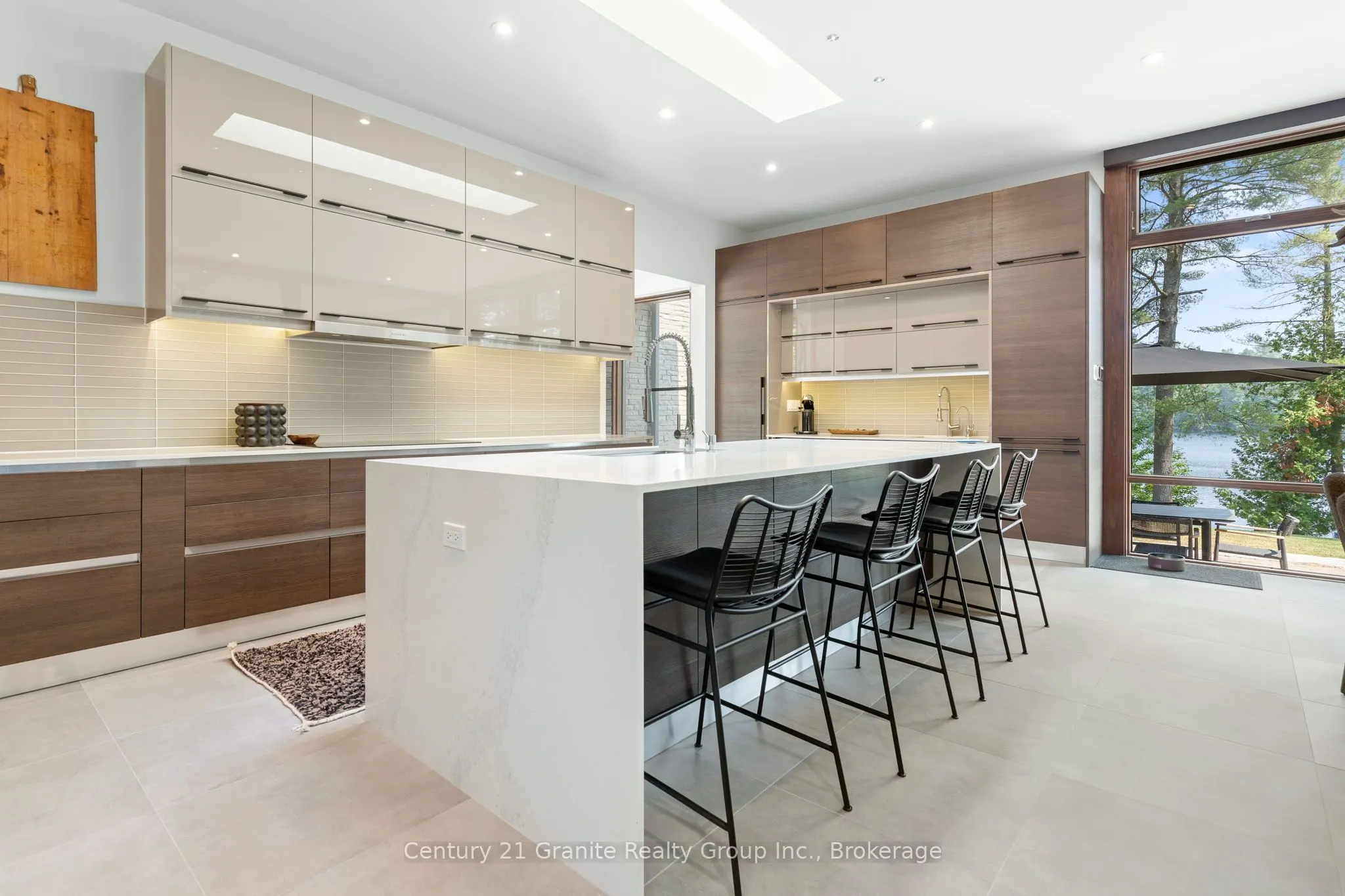 1085 Grace Road