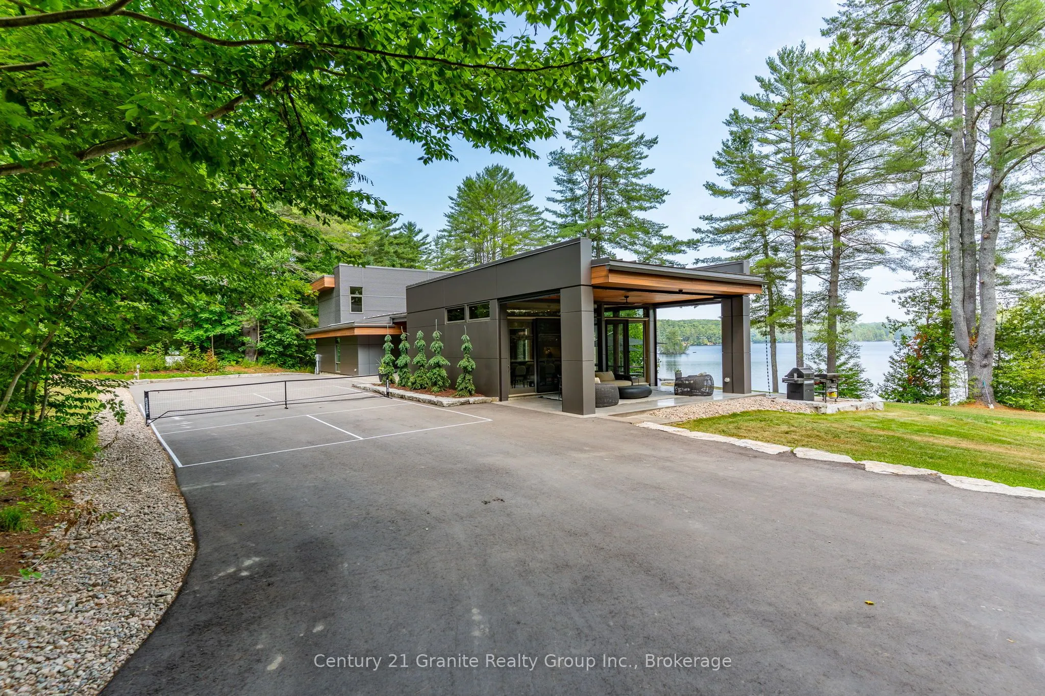 1085 Grace Road