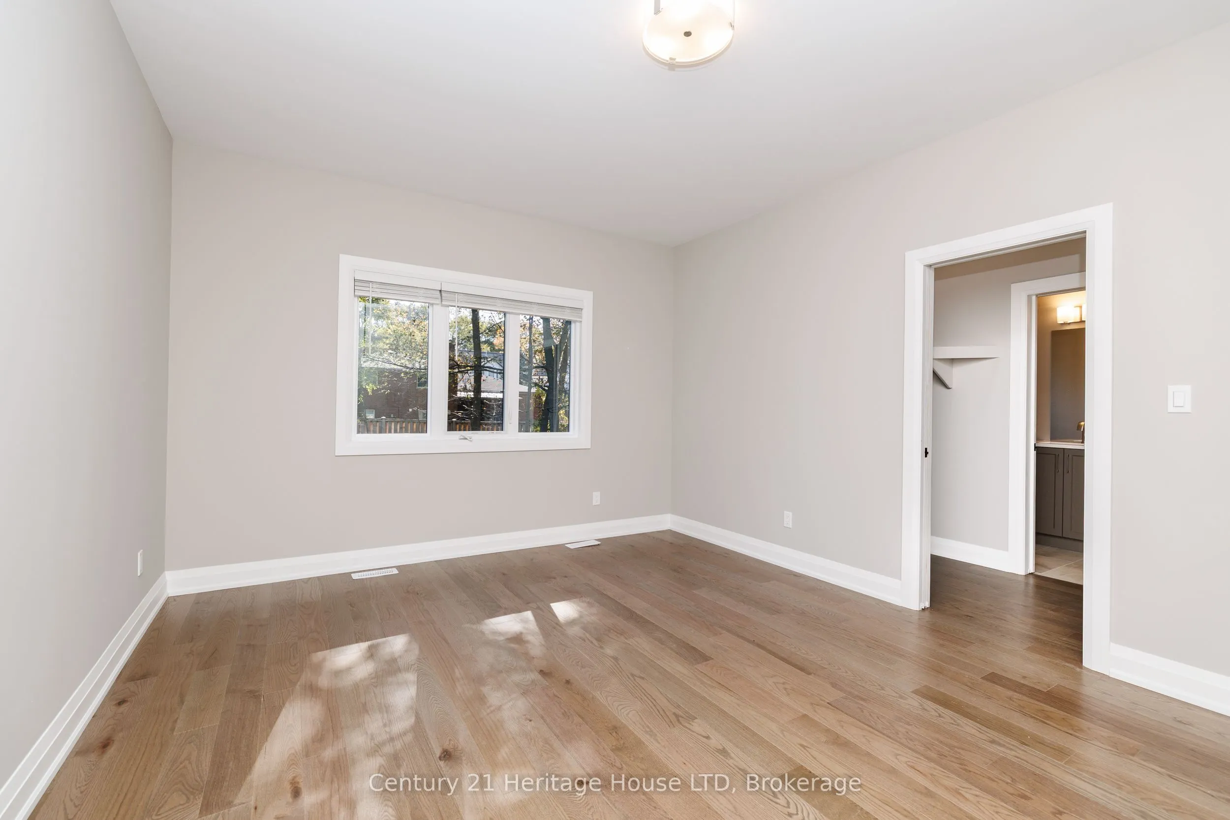 338 Sugarloaf Street