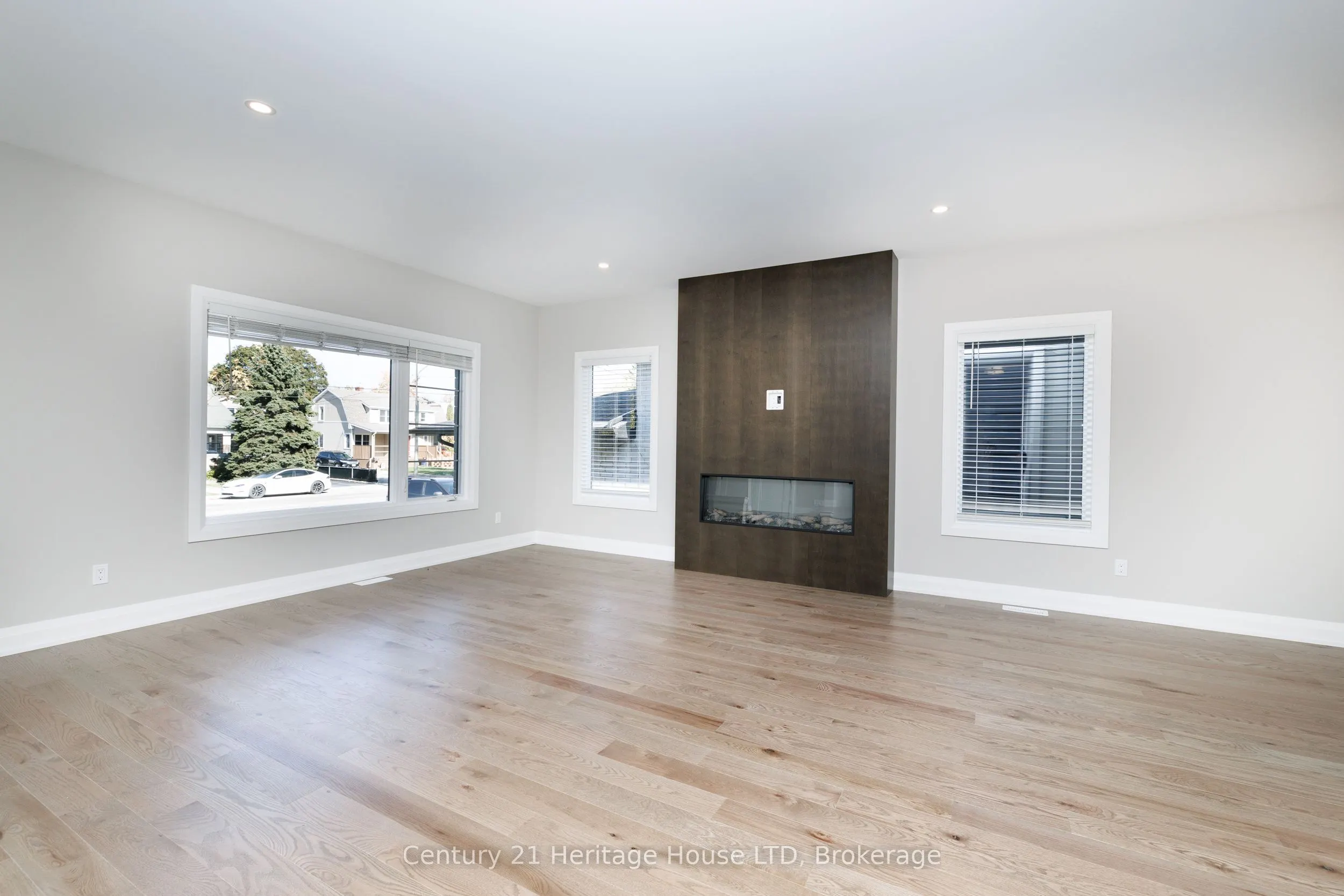 338 Sugarloaf Street