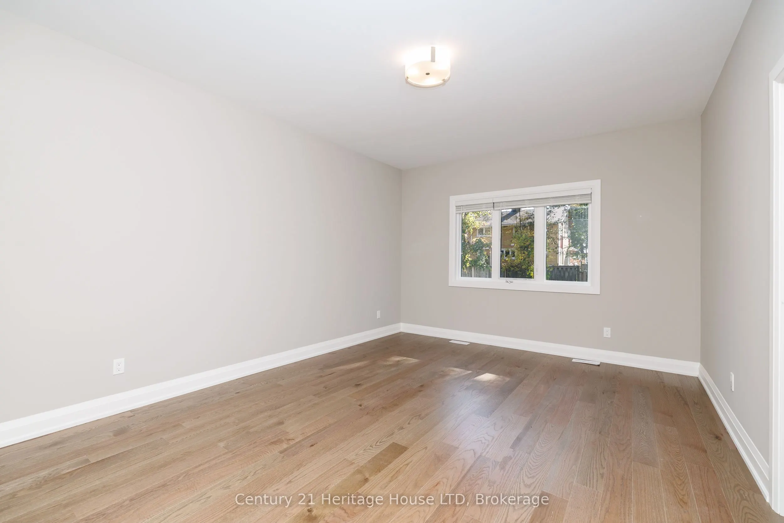 338 Sugarloaf Street