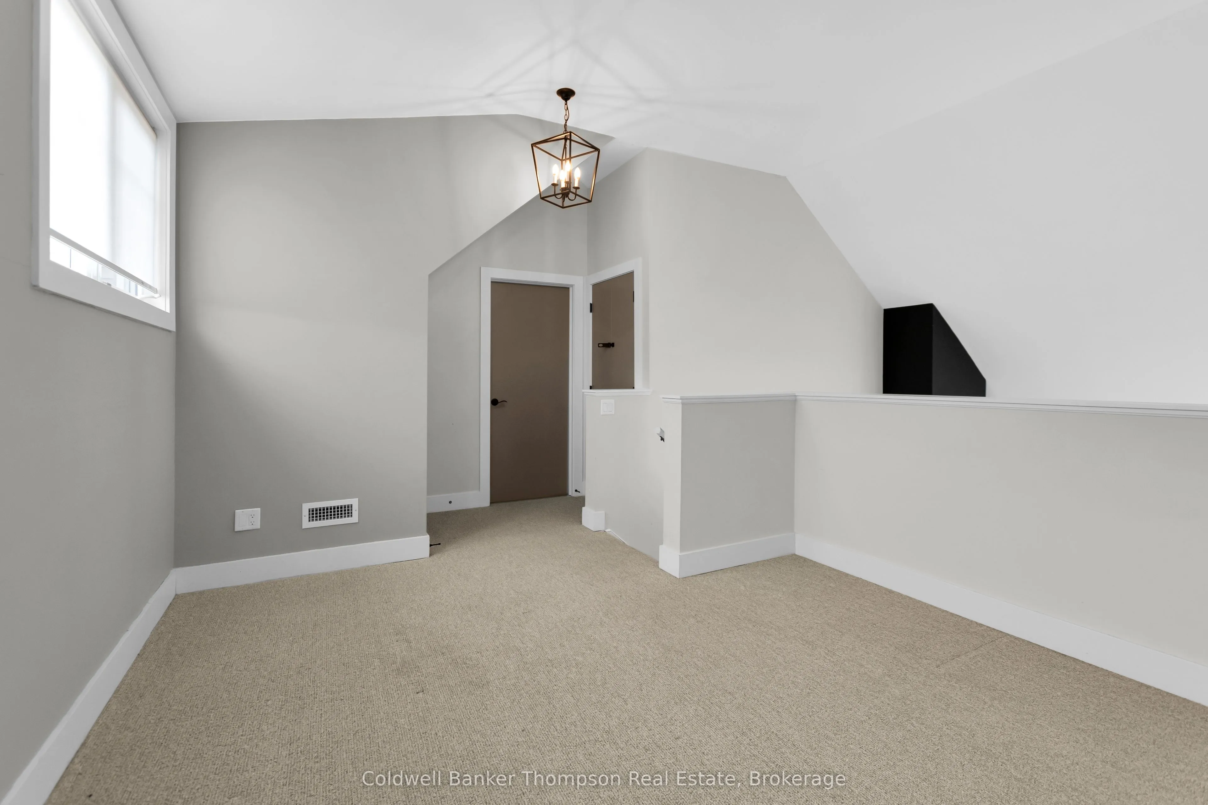 1 TREE TOPS Lane #302