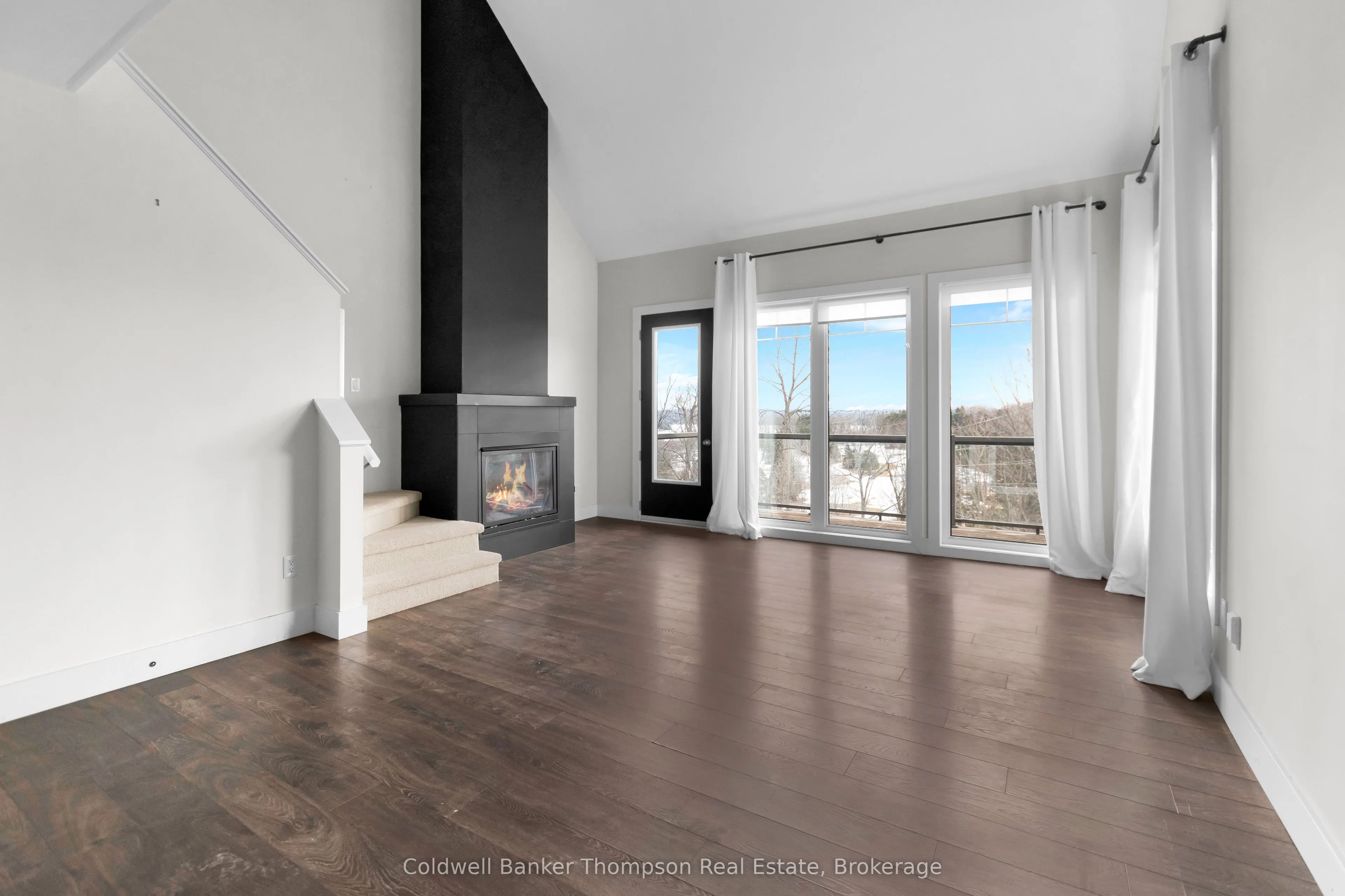 1 TREE TOPS Lane #302