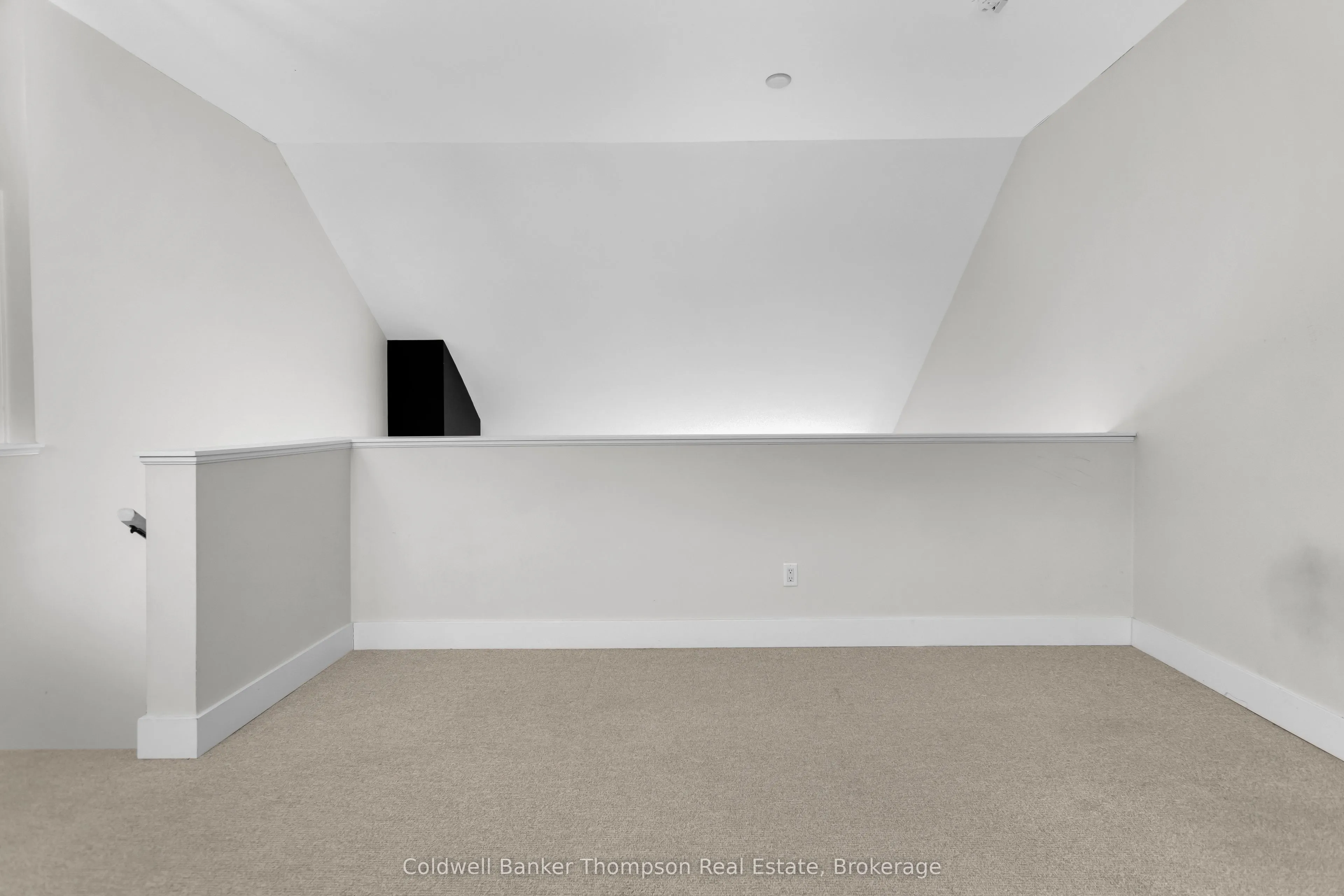 1 TREE TOPS Lane #302