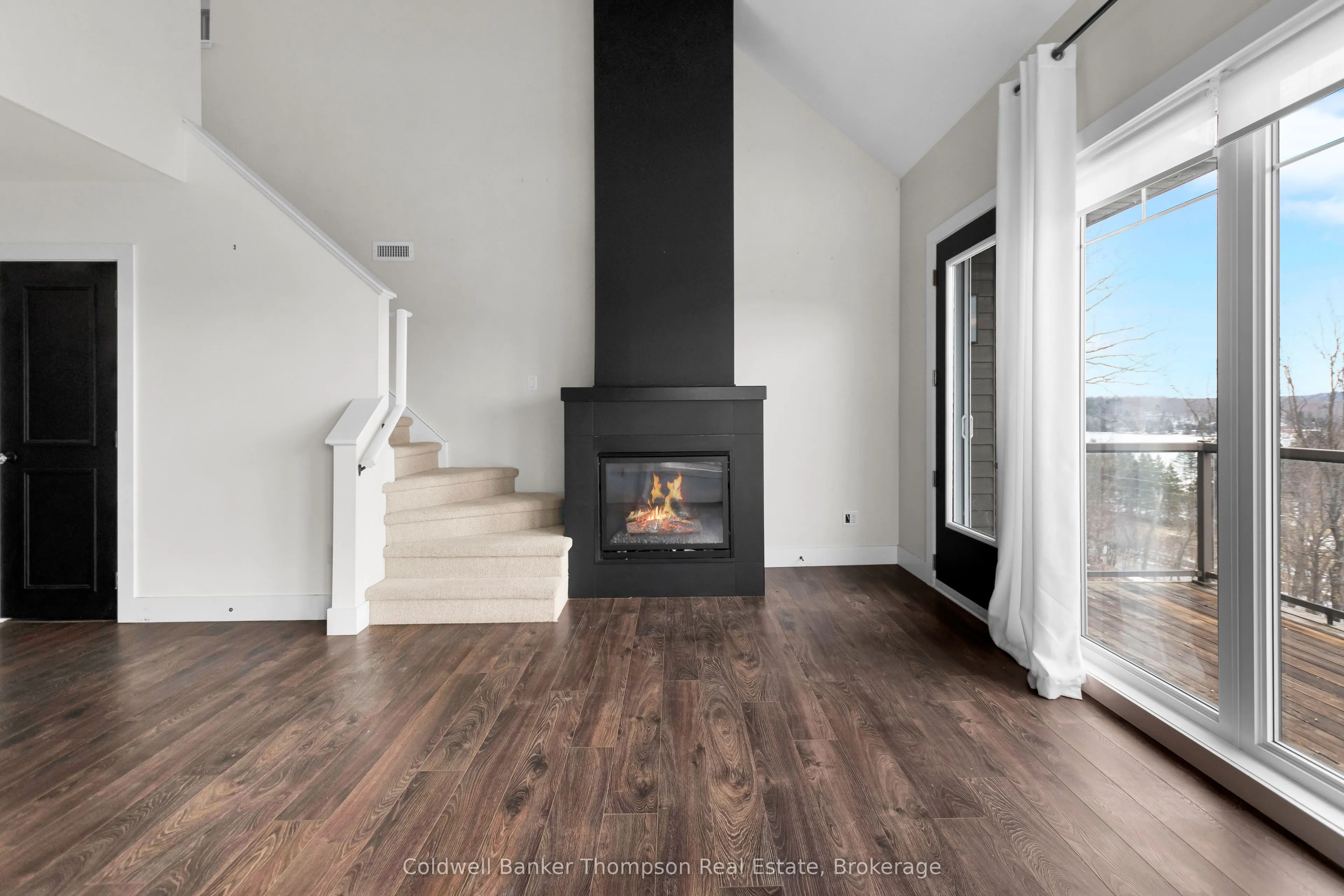 1 TREE TOPS Lane #302