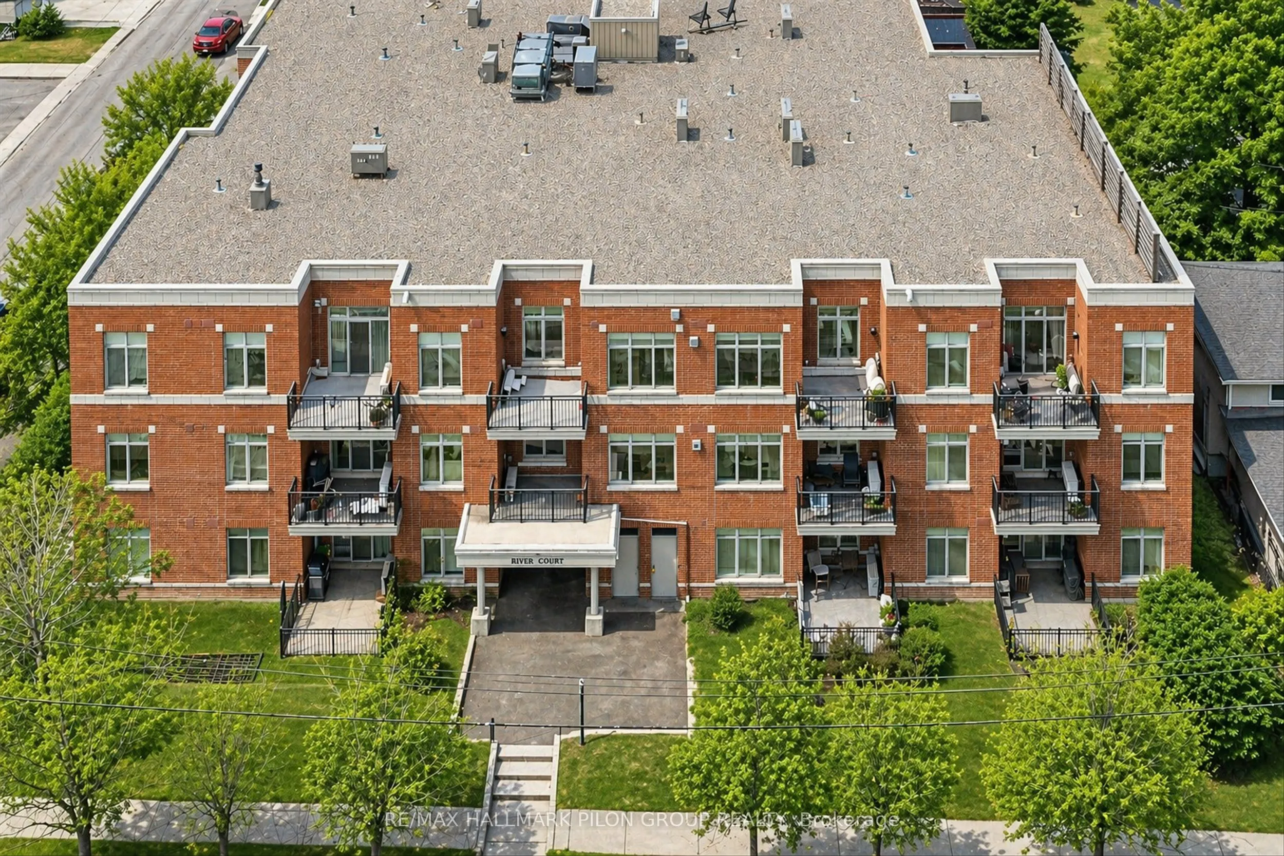 950 Marguerite Avenue #109