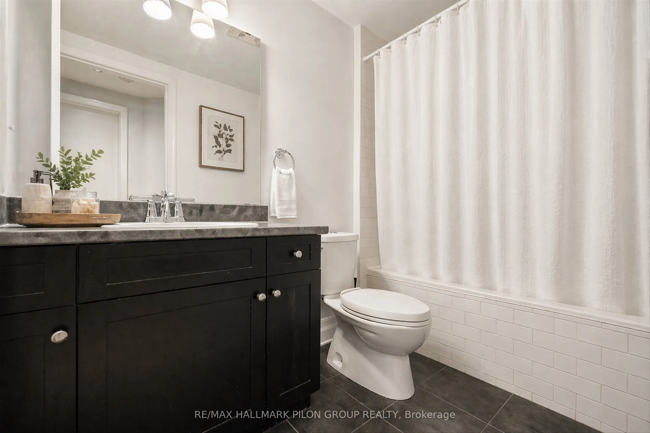 950 Marguerite Avenue #109