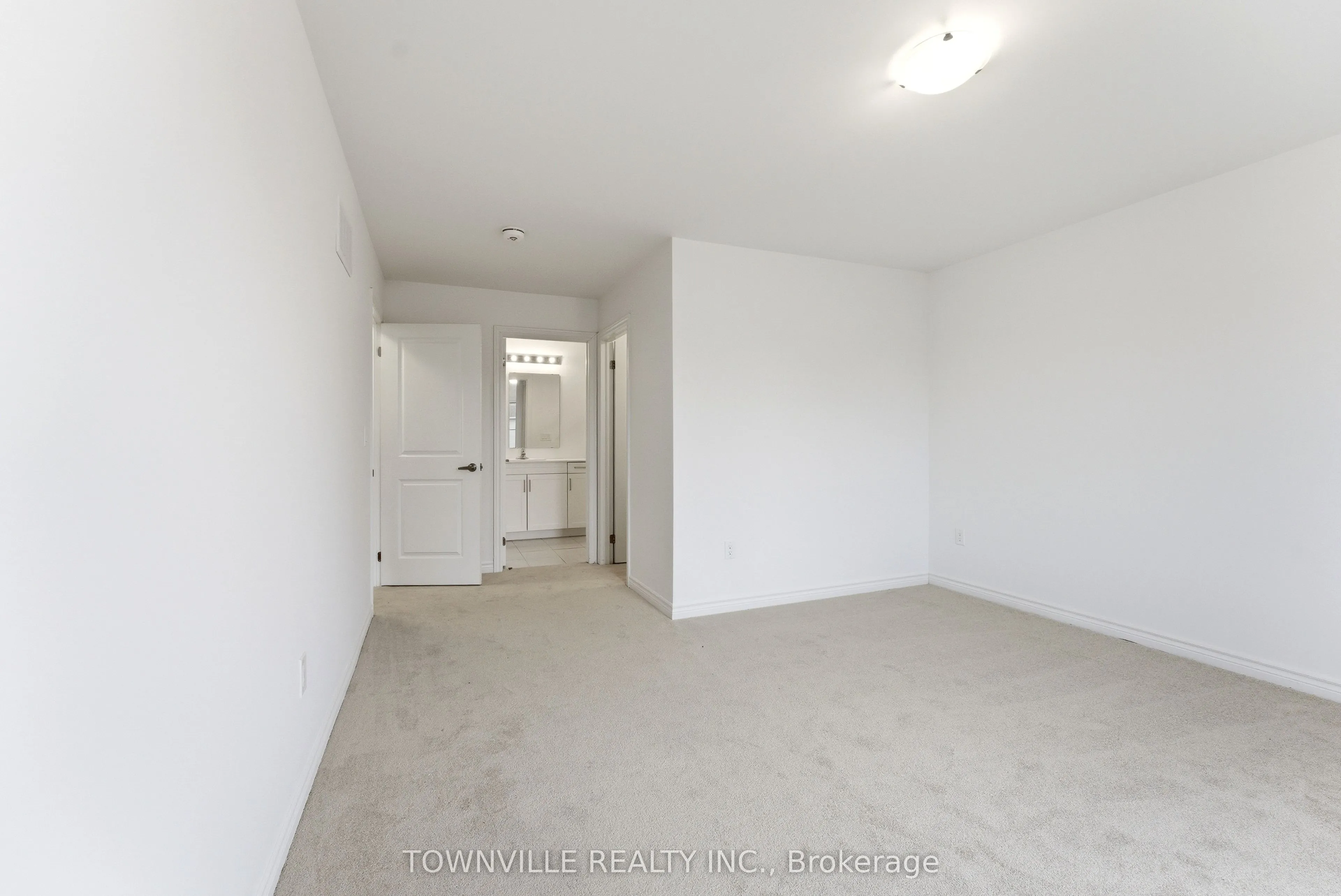 12 Bradden Crescent