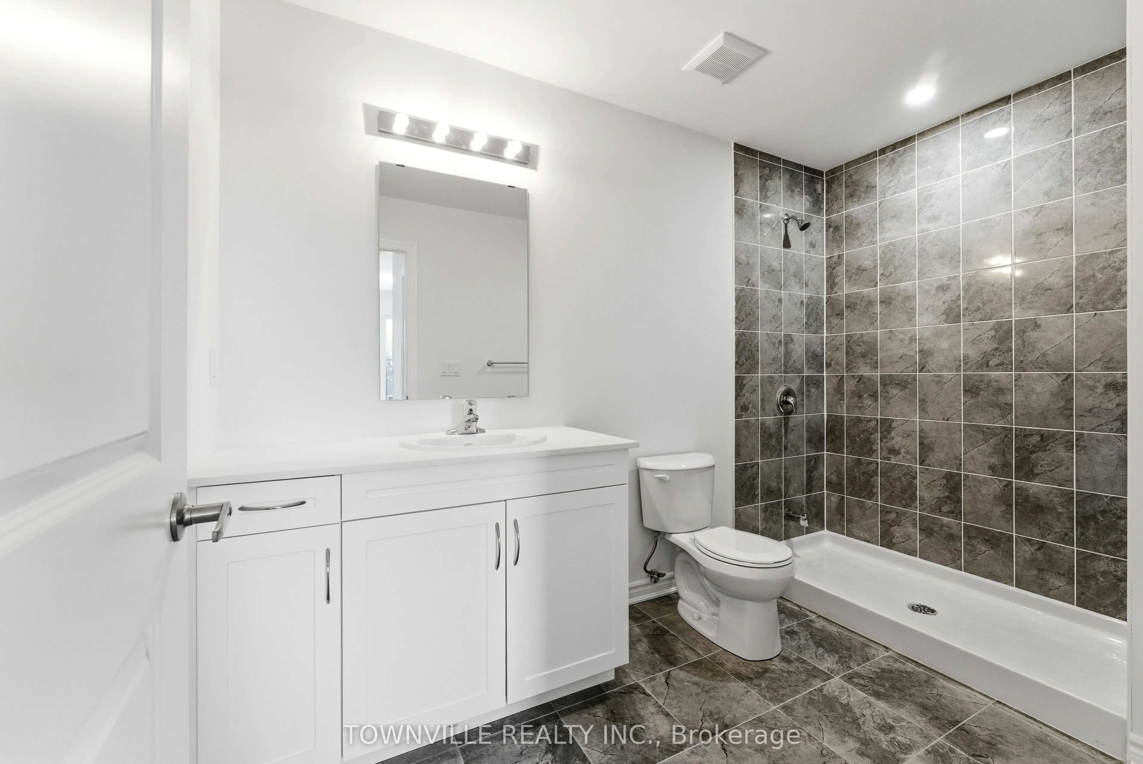 15 Bradden Crescent