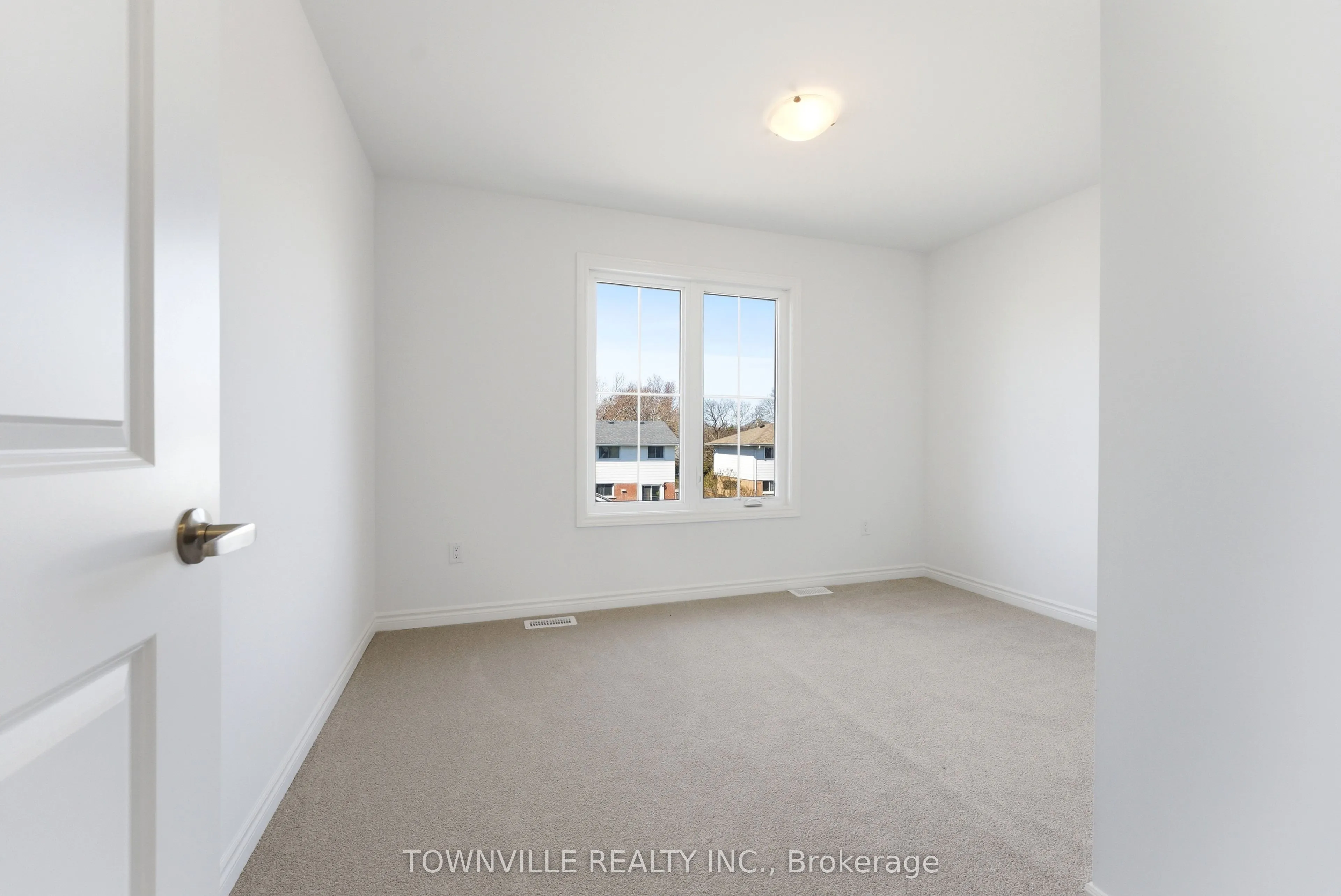 15 Bradden Crescent