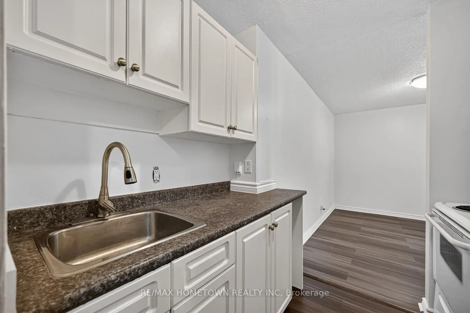 819 MACODRUM Drive #1