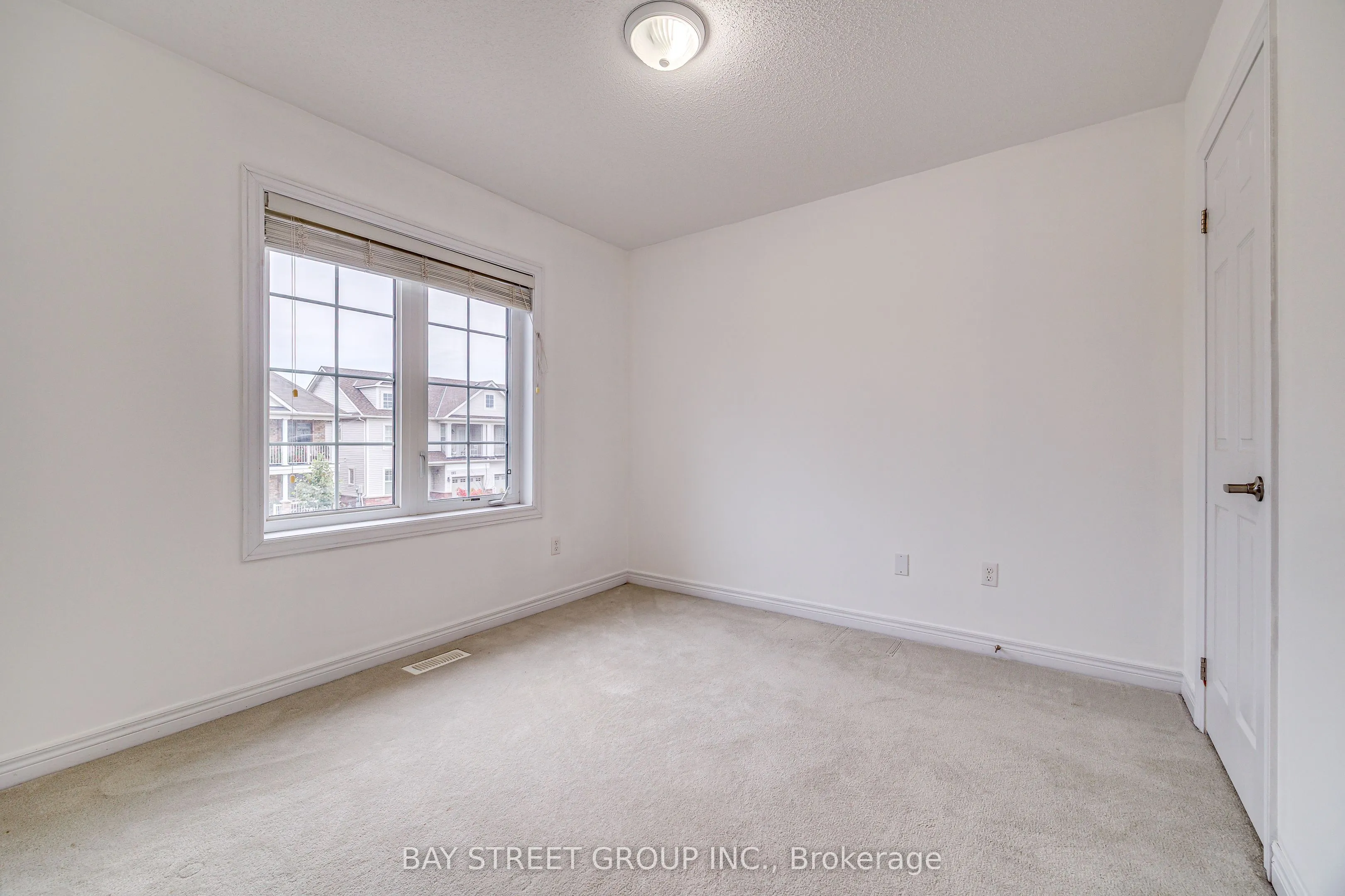 194 Wright Crescent